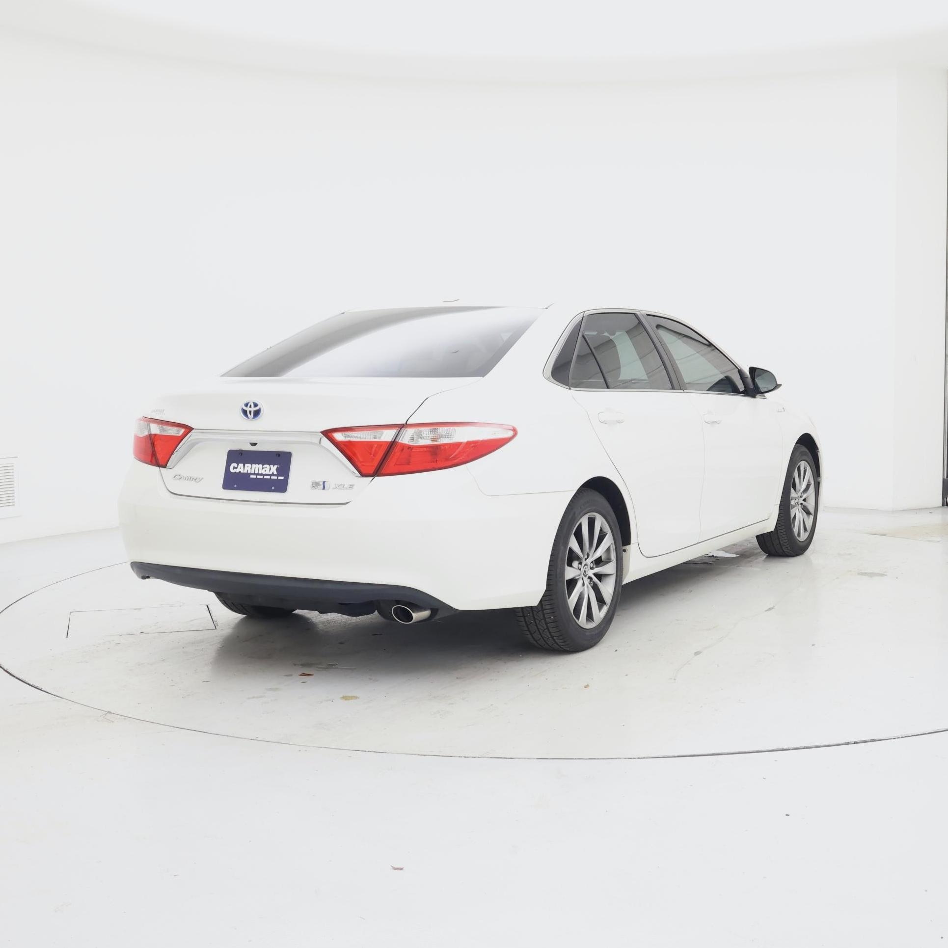 Thumbnail: 2016 Toyota Camry - 8