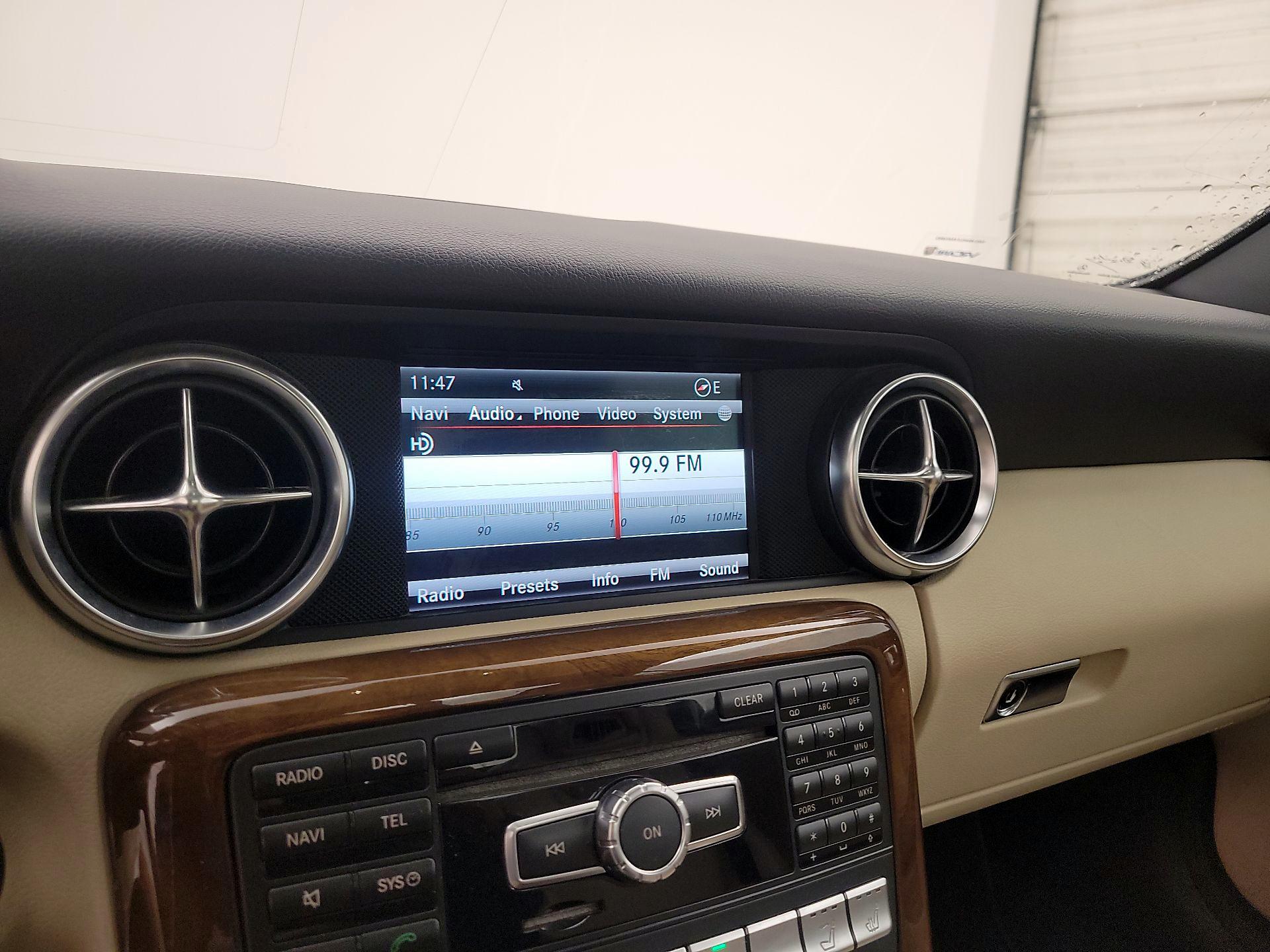 Thumbnail: 2015 Mercedes-Benz SLK - 13