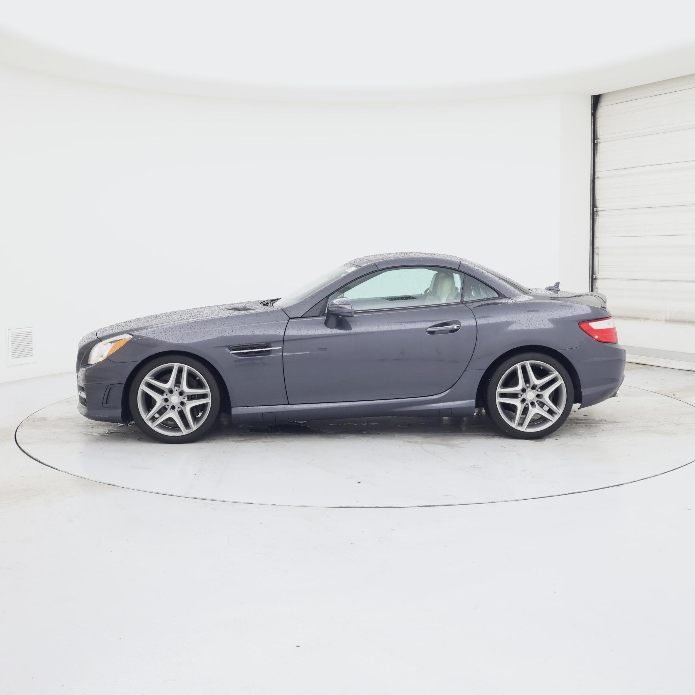 Thumbnail: 2015 Mercedes-Benz SLK - 3
