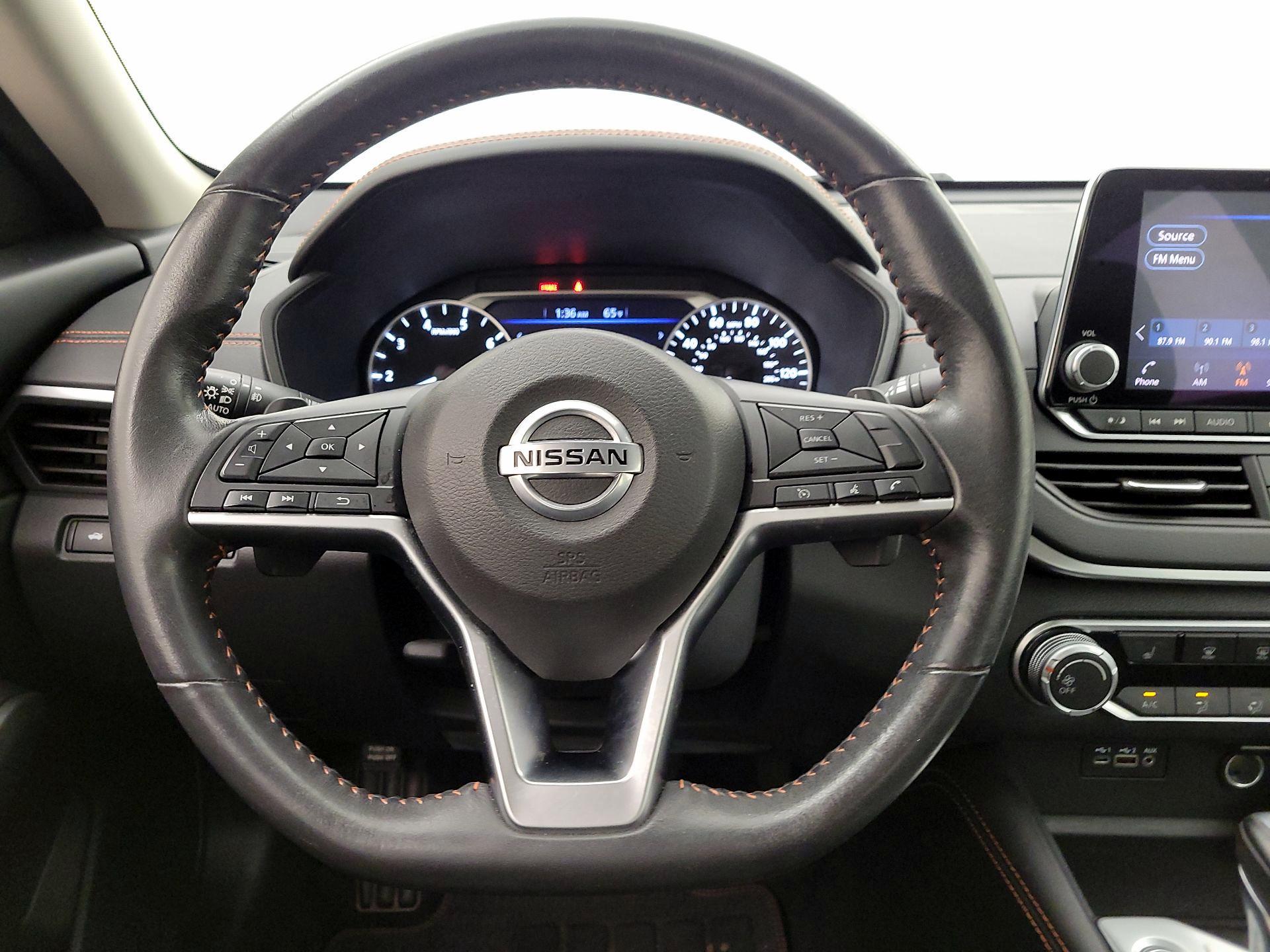 Thumbnail: 2022 Nissan Altima - 10