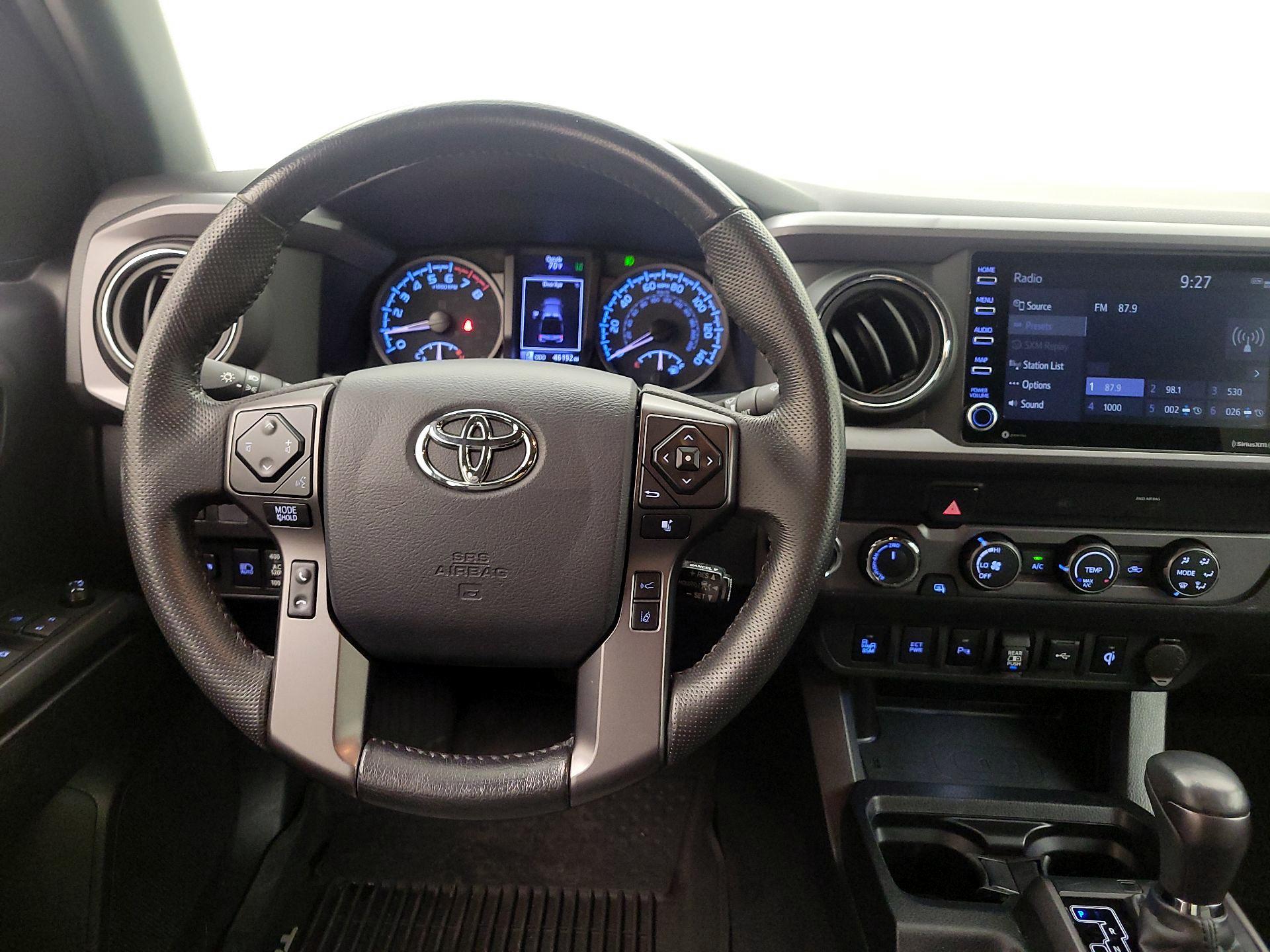 Thumbnail: 2020 Toyota Tacoma - 10