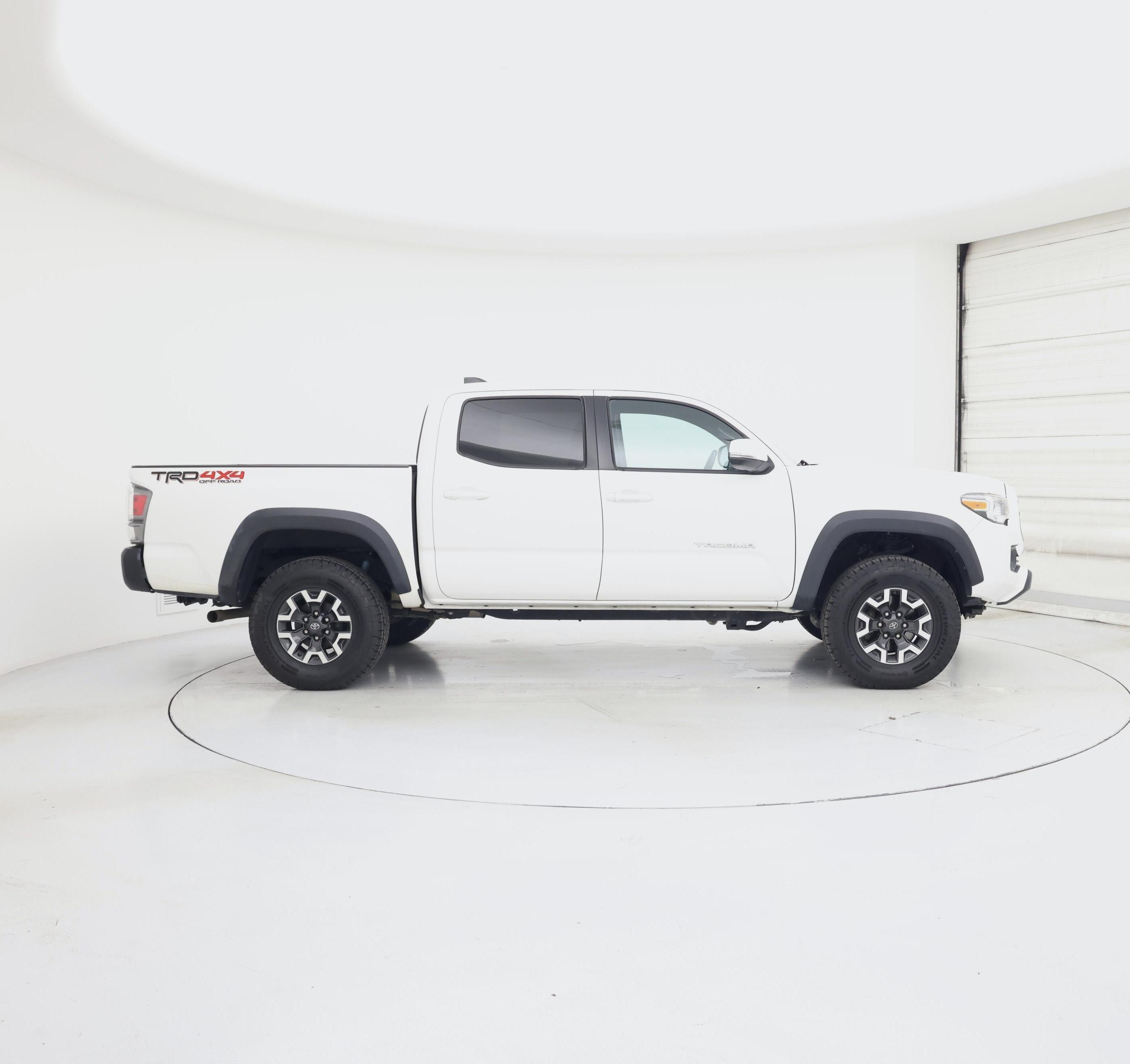 Thumbnail: 2020 Toyota Tacoma - 7