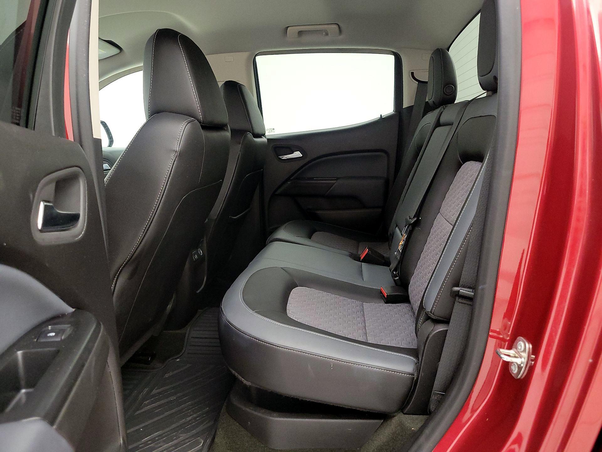 Thumbnail: 2015 Chevrolet Colorado - 19