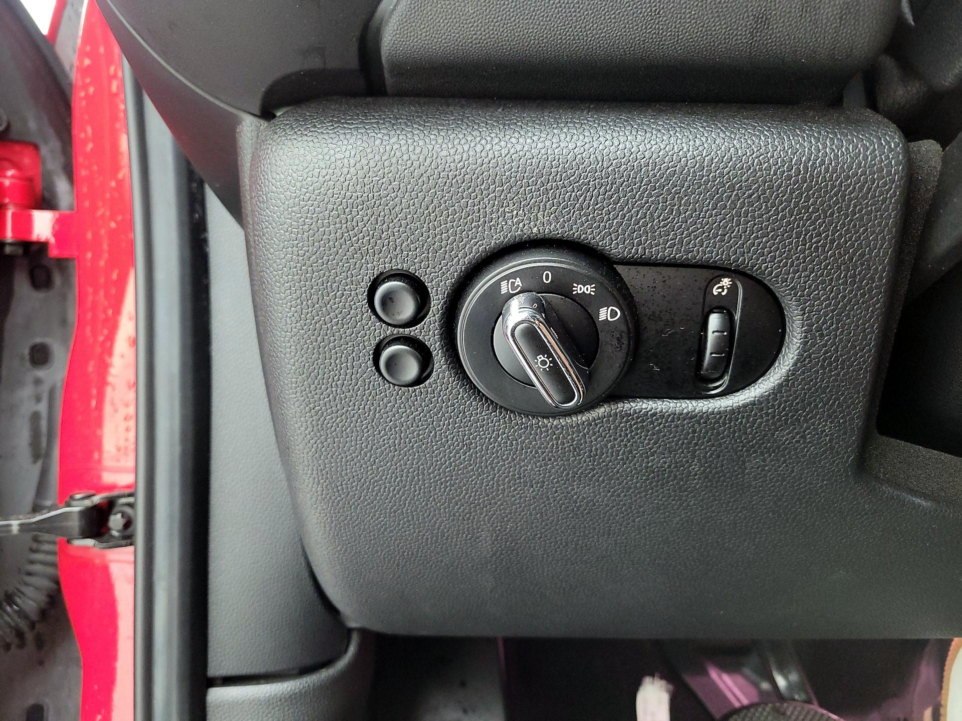 Thumbnail: 2019 MINI Cooper Hardtop - 13