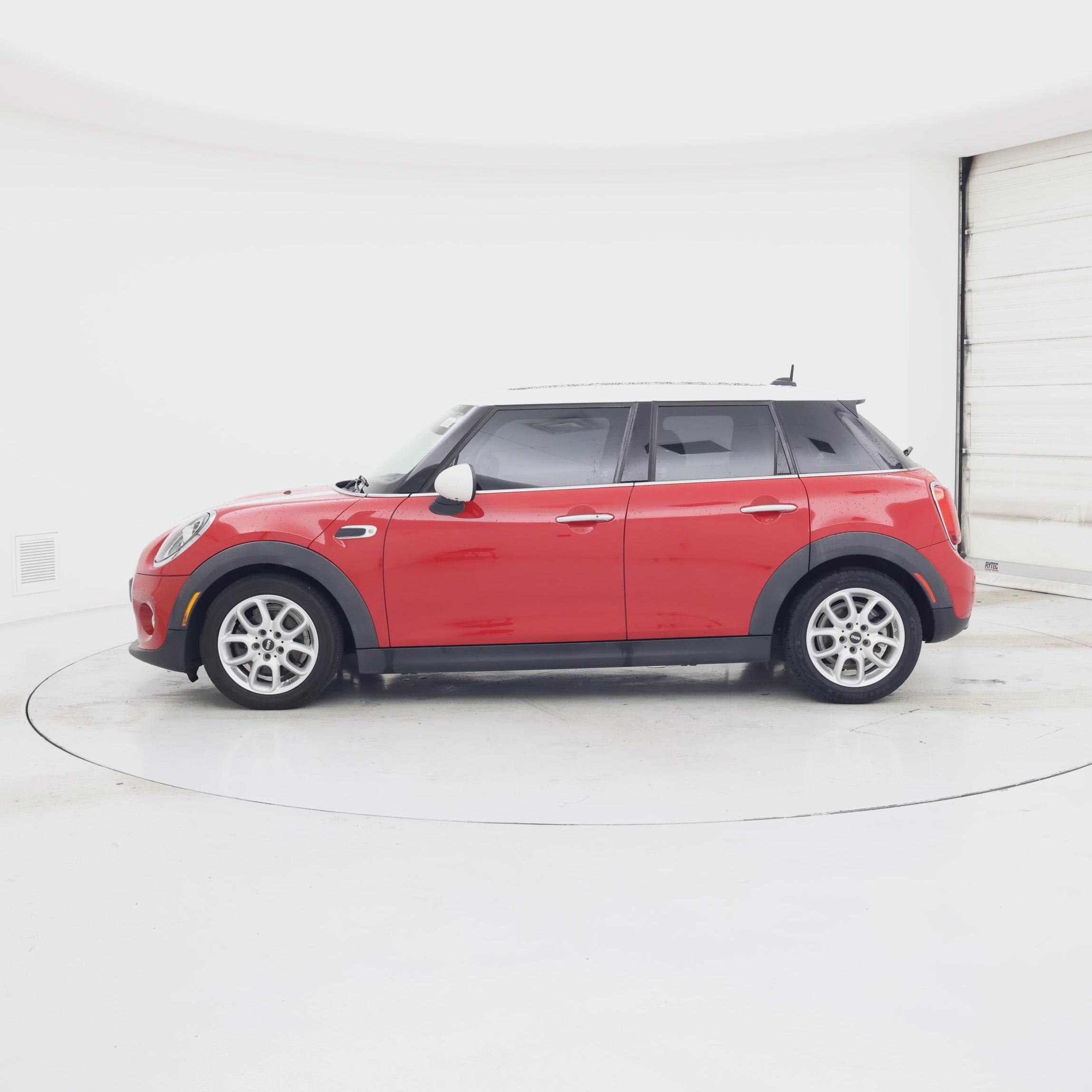Thumbnail: 2019 MINI Cooper Hardtop - 3