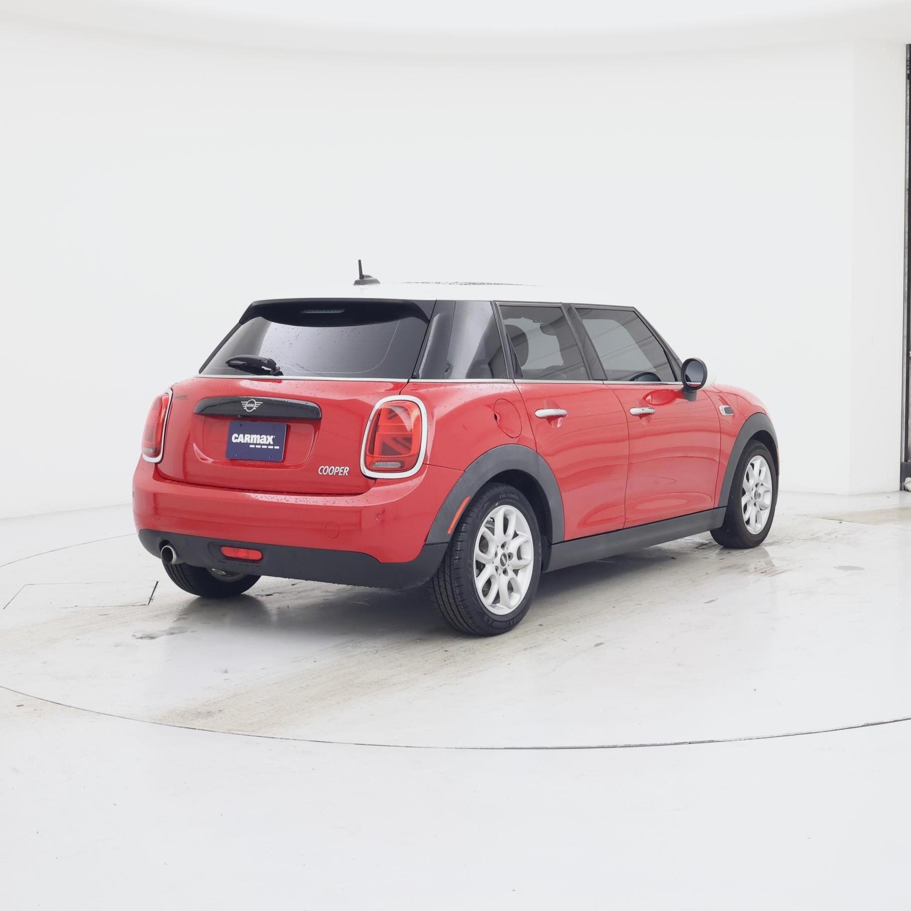 Thumbnail: 2019 MINI Cooper Hardtop - 8