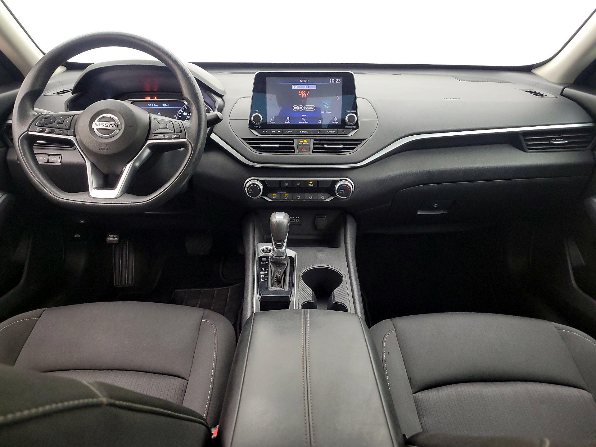 Thumbnail: 2020 Nissan Altima - 9