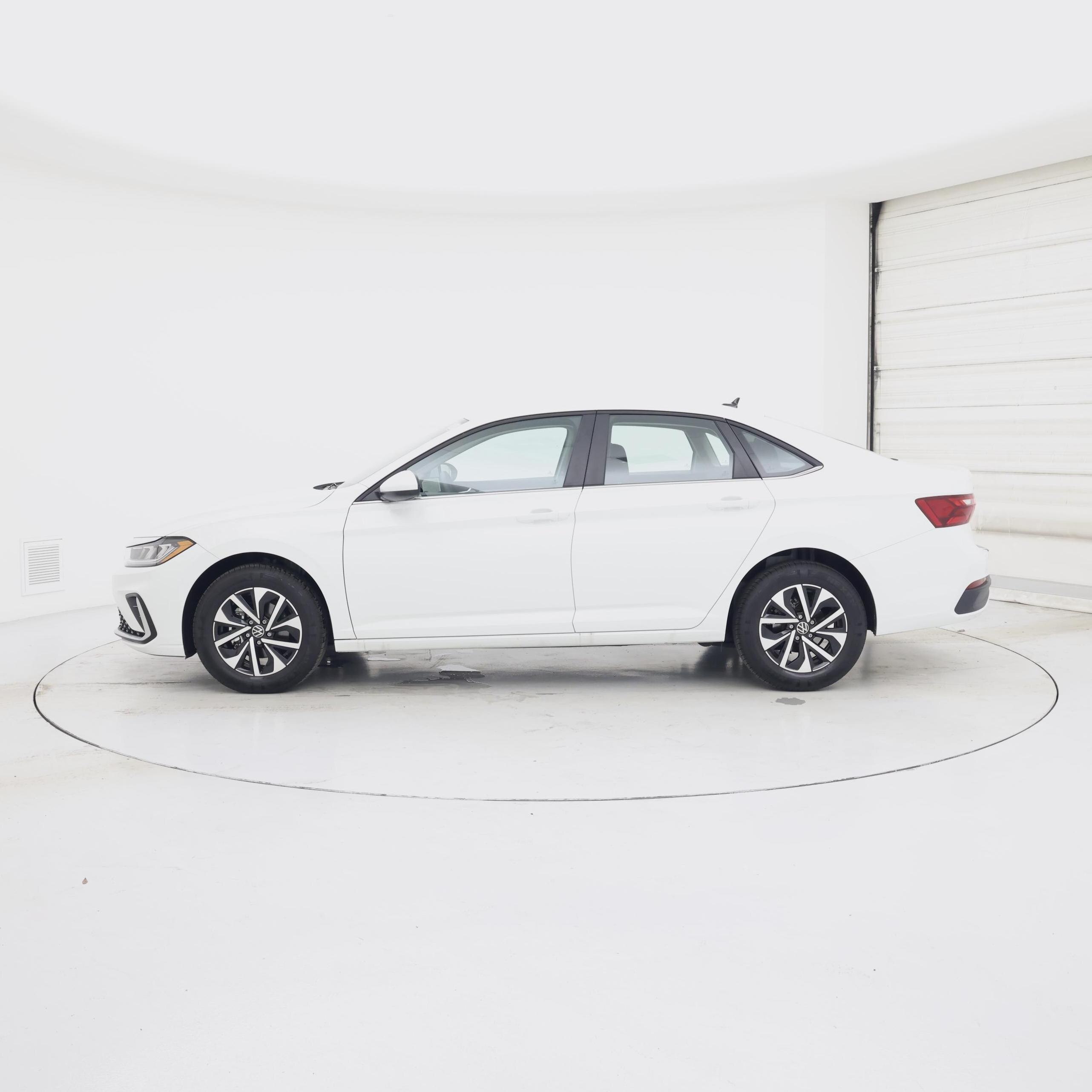 Thumbnail: 2025 Volkswagen Jetta - 3