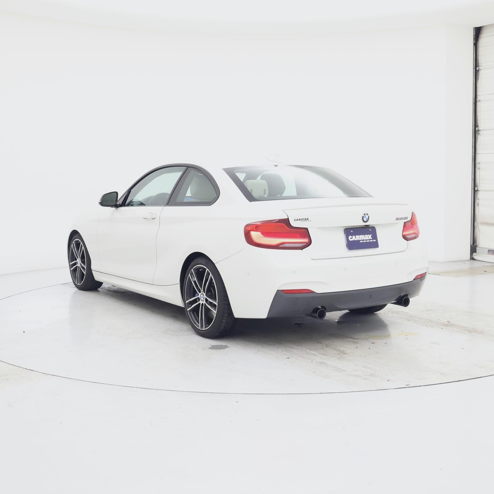 Thumbnail: 2018 BMW 2 Series - 2