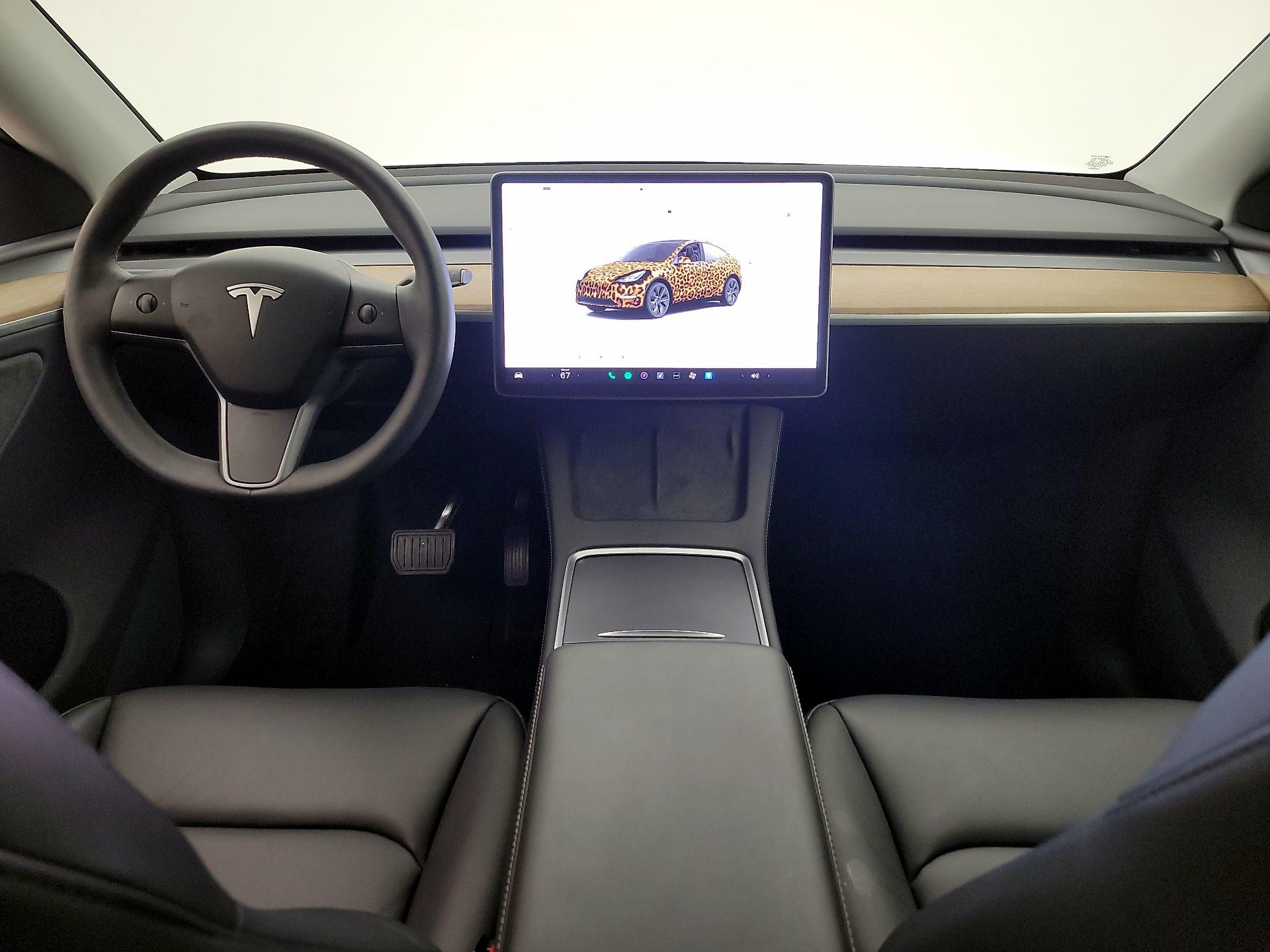 Thumbnail: 2024 Tesla Model Y - 9