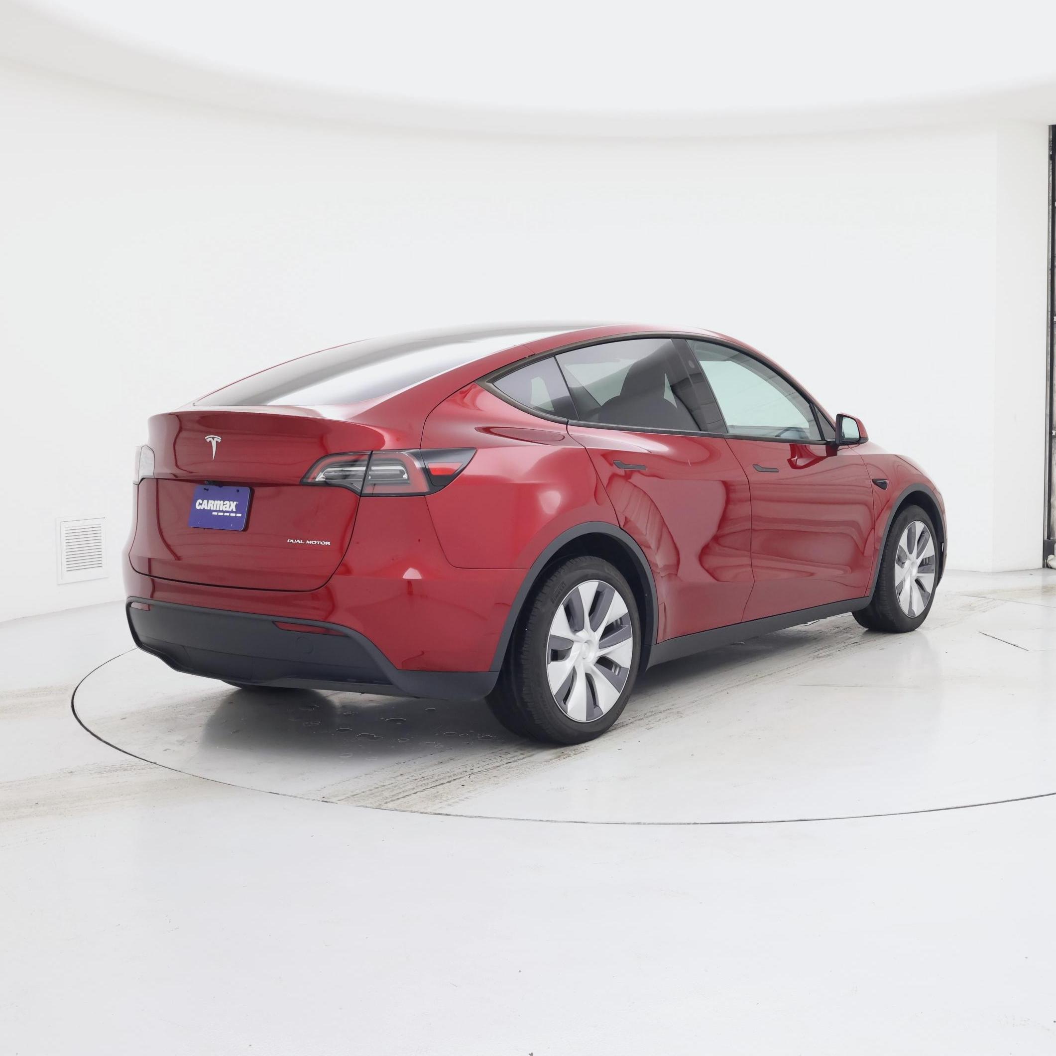 Thumbnail: 2024 Tesla Model Y - 8