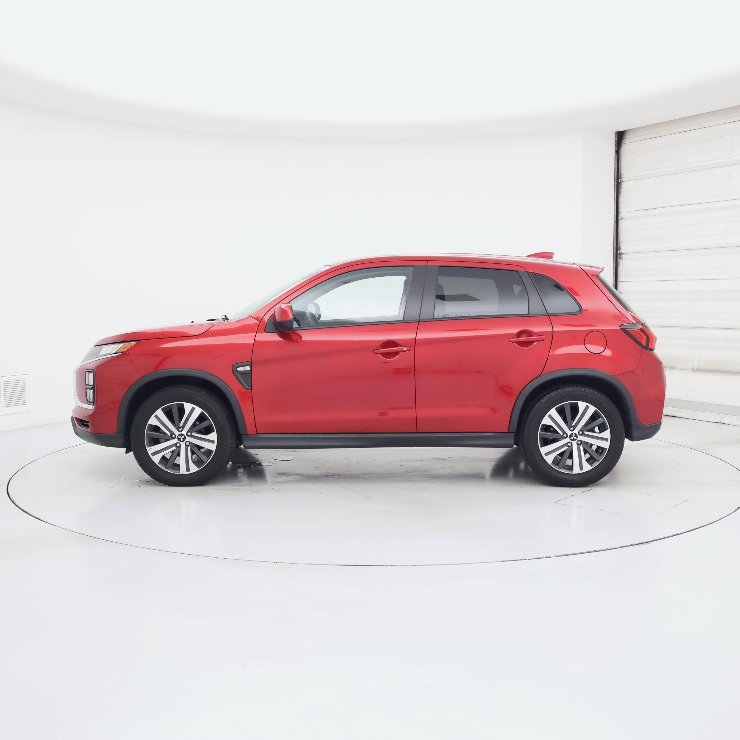 Thumbnail: 2022 Mitsubishi Outlander Sport - 3