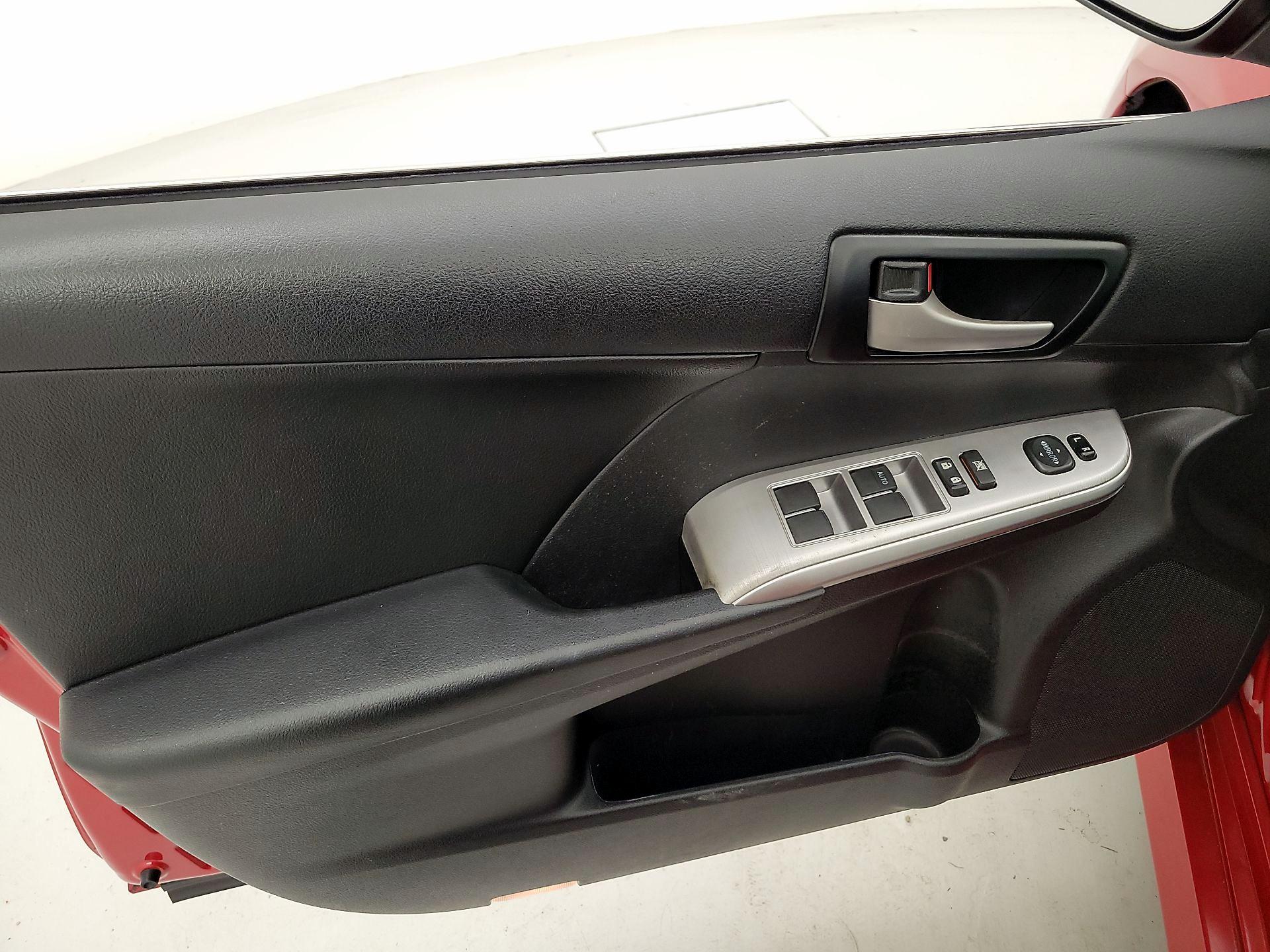 Thumbnail: 2014 Toyota Camry - 12