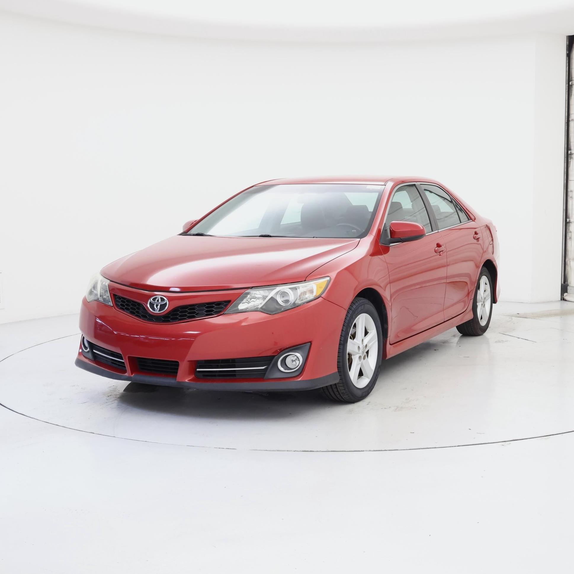 Thumbnail: 2014 Toyota Camry - 4