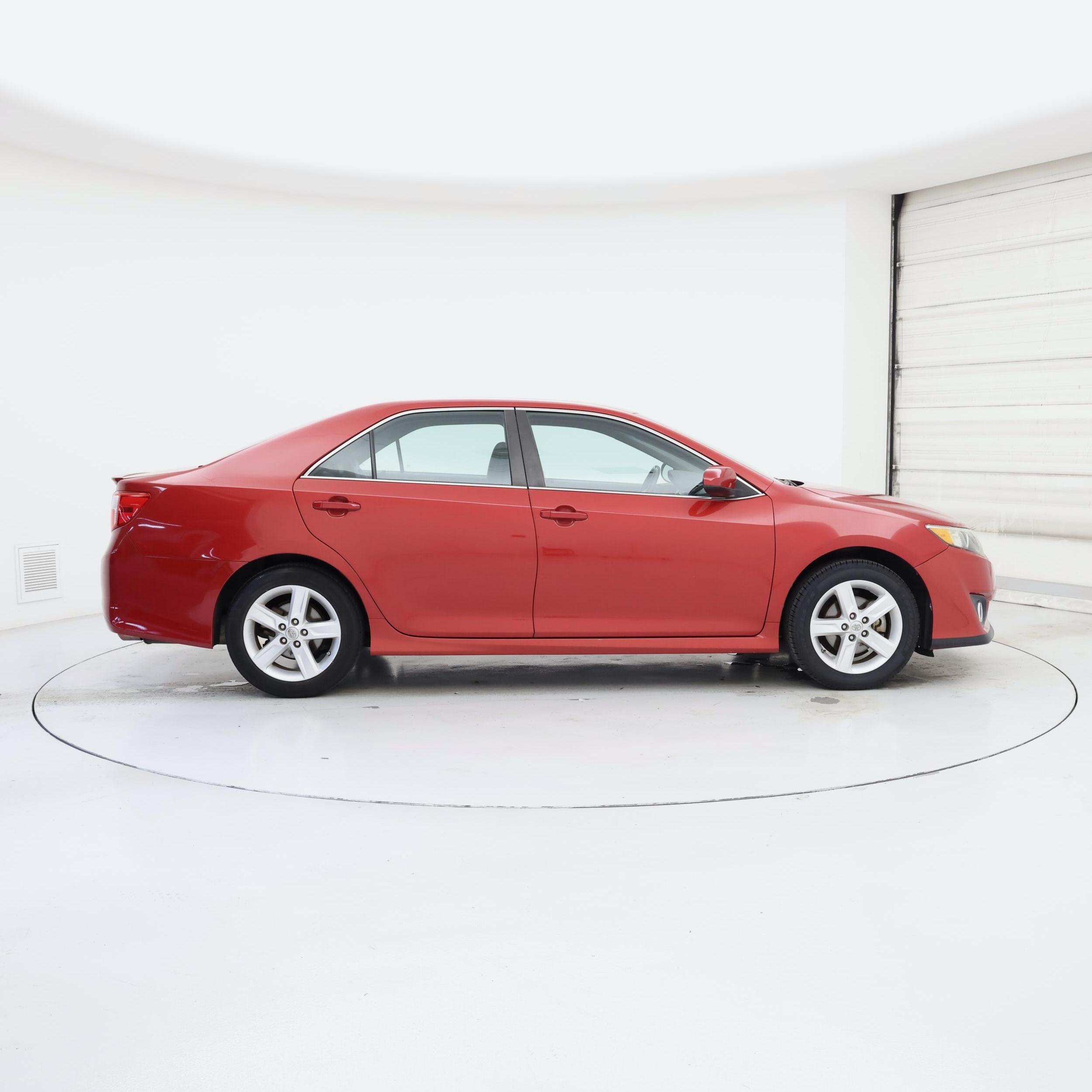 Thumbnail: 2014 Toyota Camry - 7