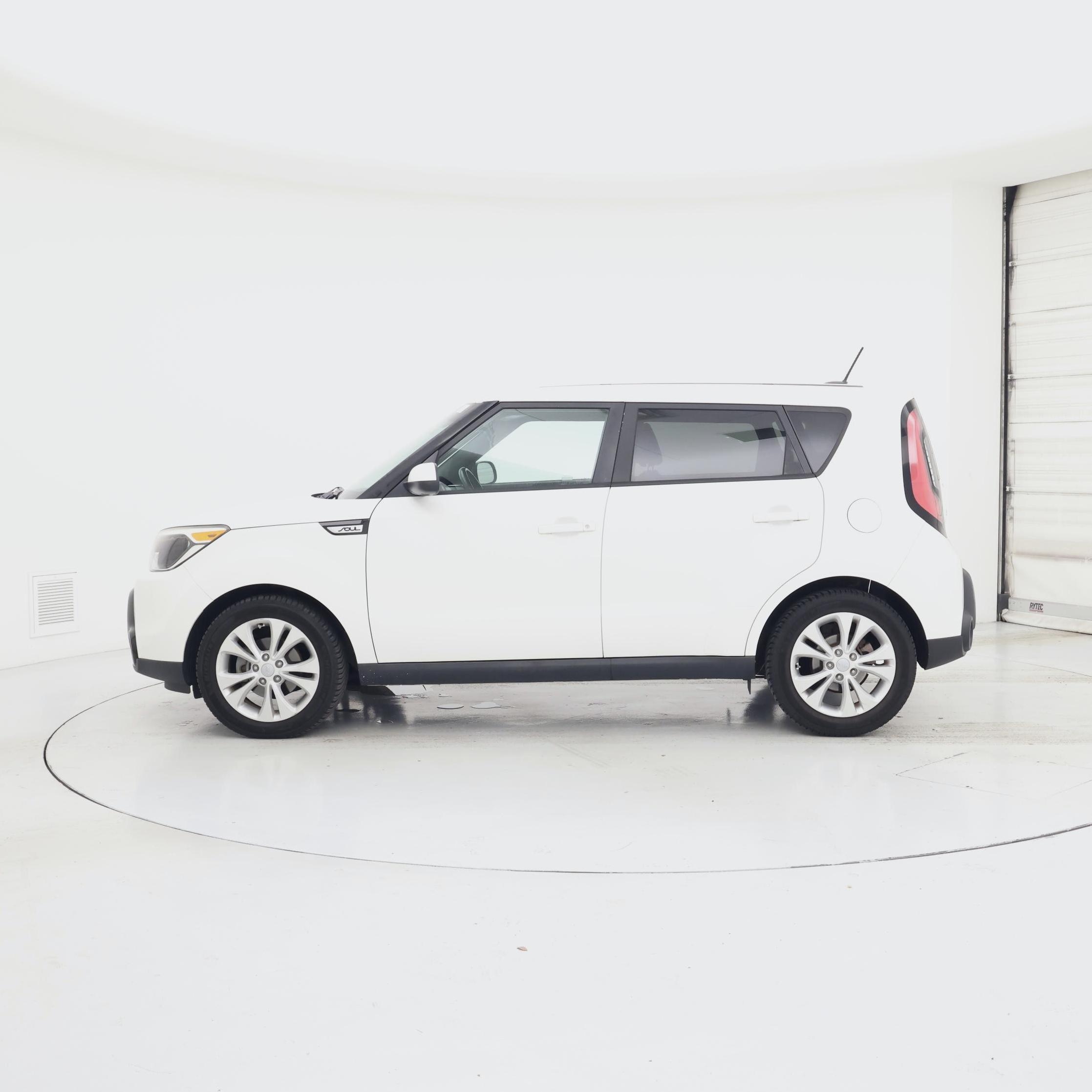Thumbnail: 2016 Kia Soul - 3