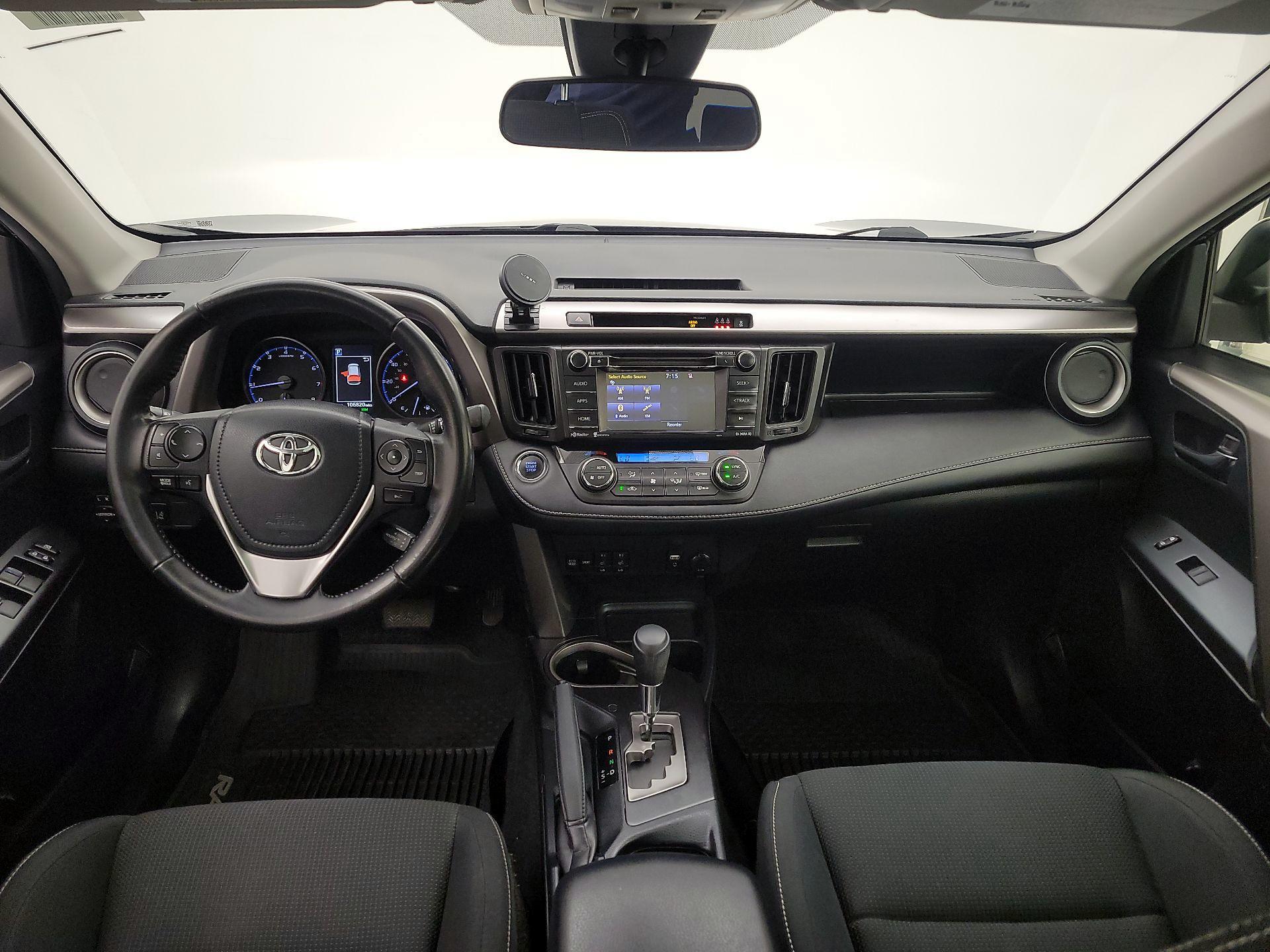 Thumbnail: 2018 Toyota RAV4 - 9
