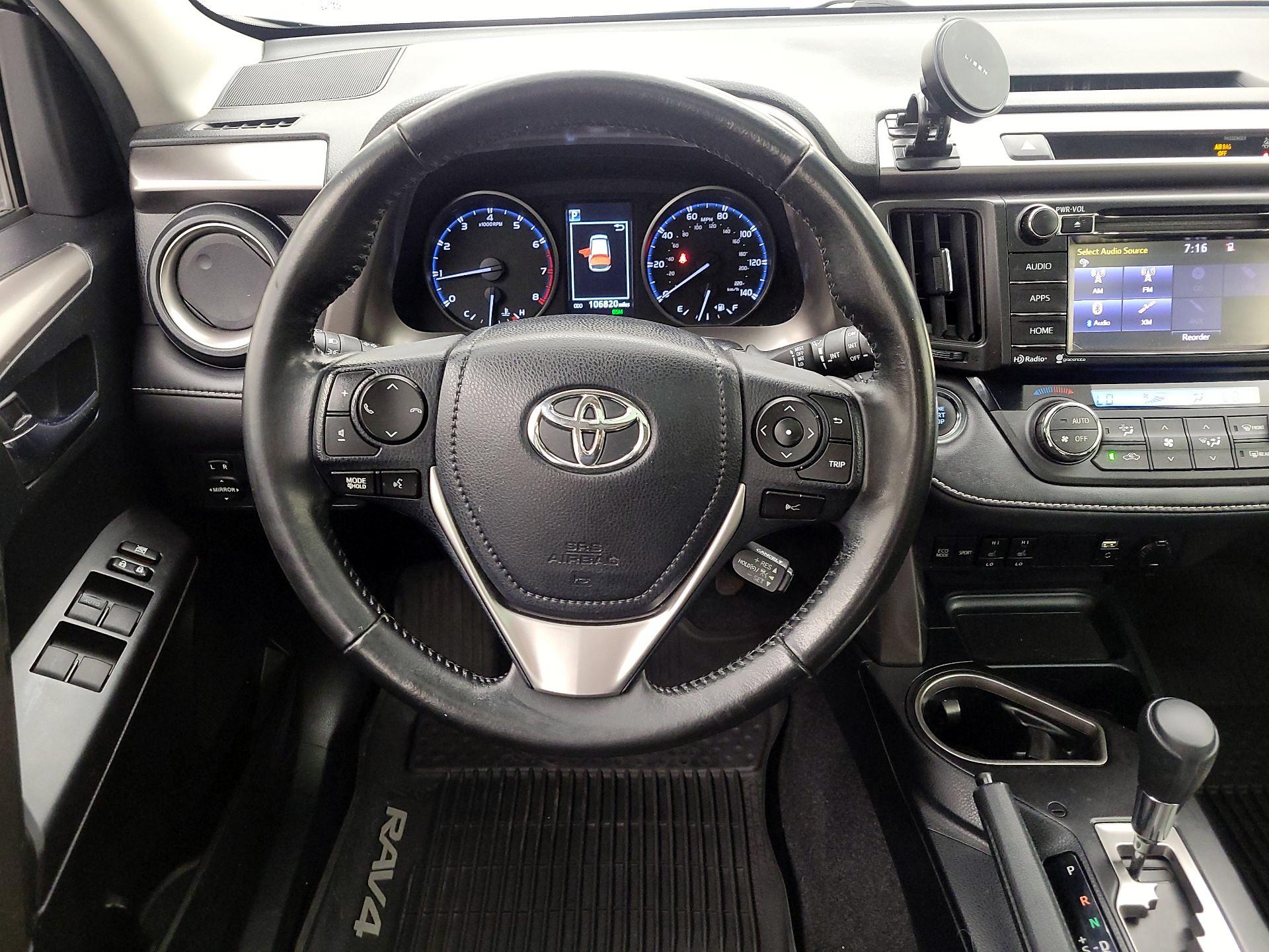 Thumbnail: 2018 Toyota RAV4 - 10