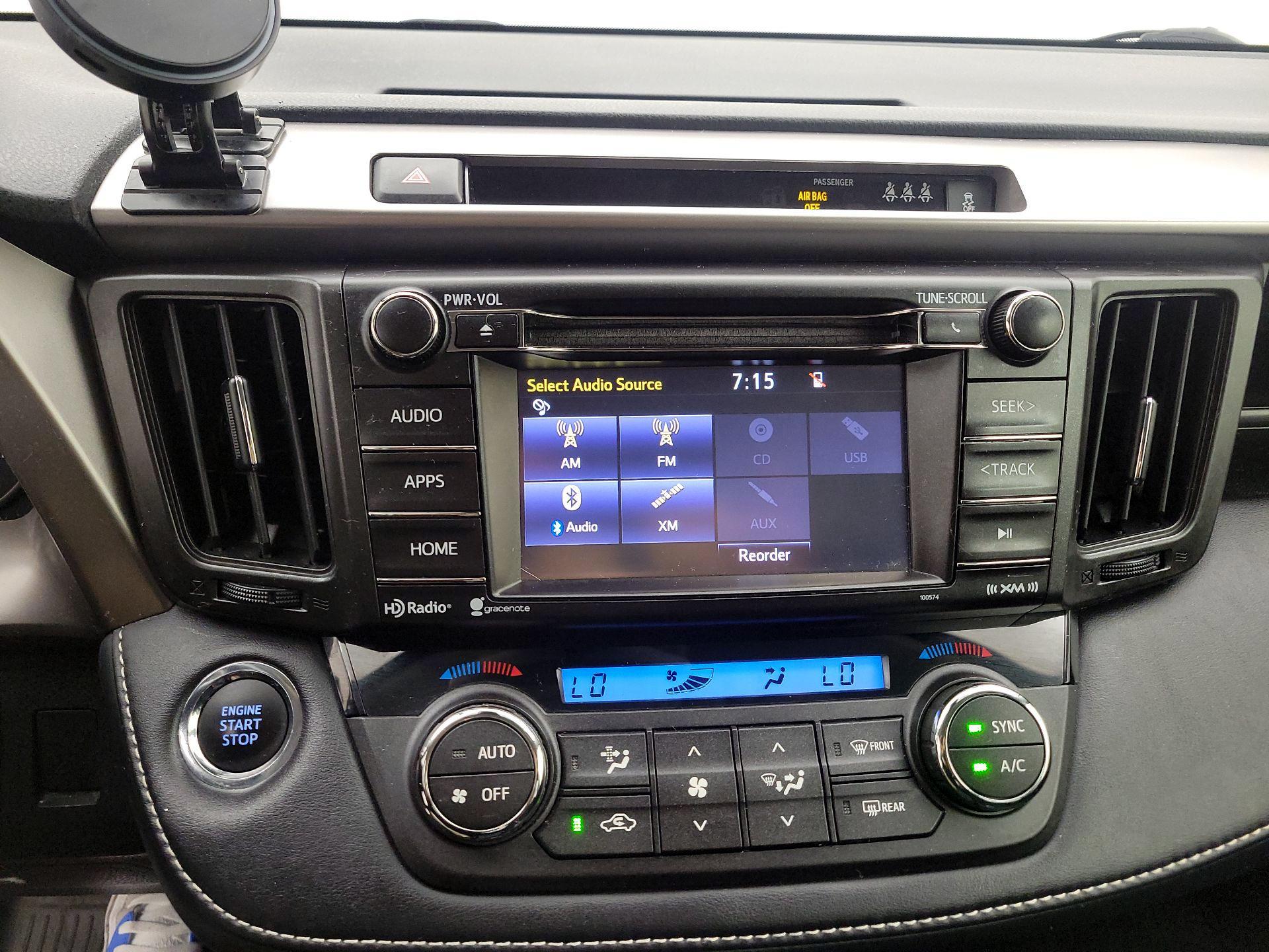Thumbnail: 2018 Toyota RAV4 - 14