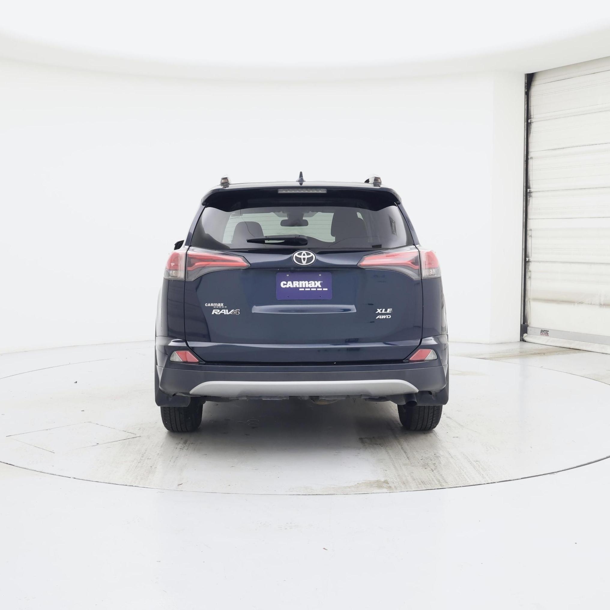 Thumbnail: 2018 Toyota RAV4 - 6
