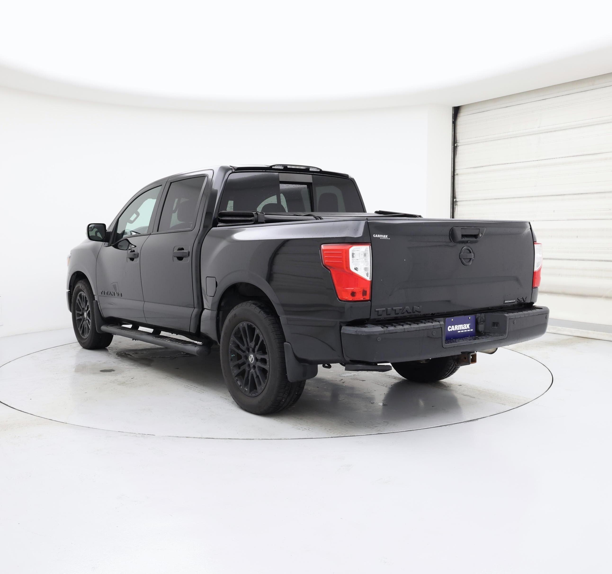 Thumbnail: 2019 Nissan Titan - 2