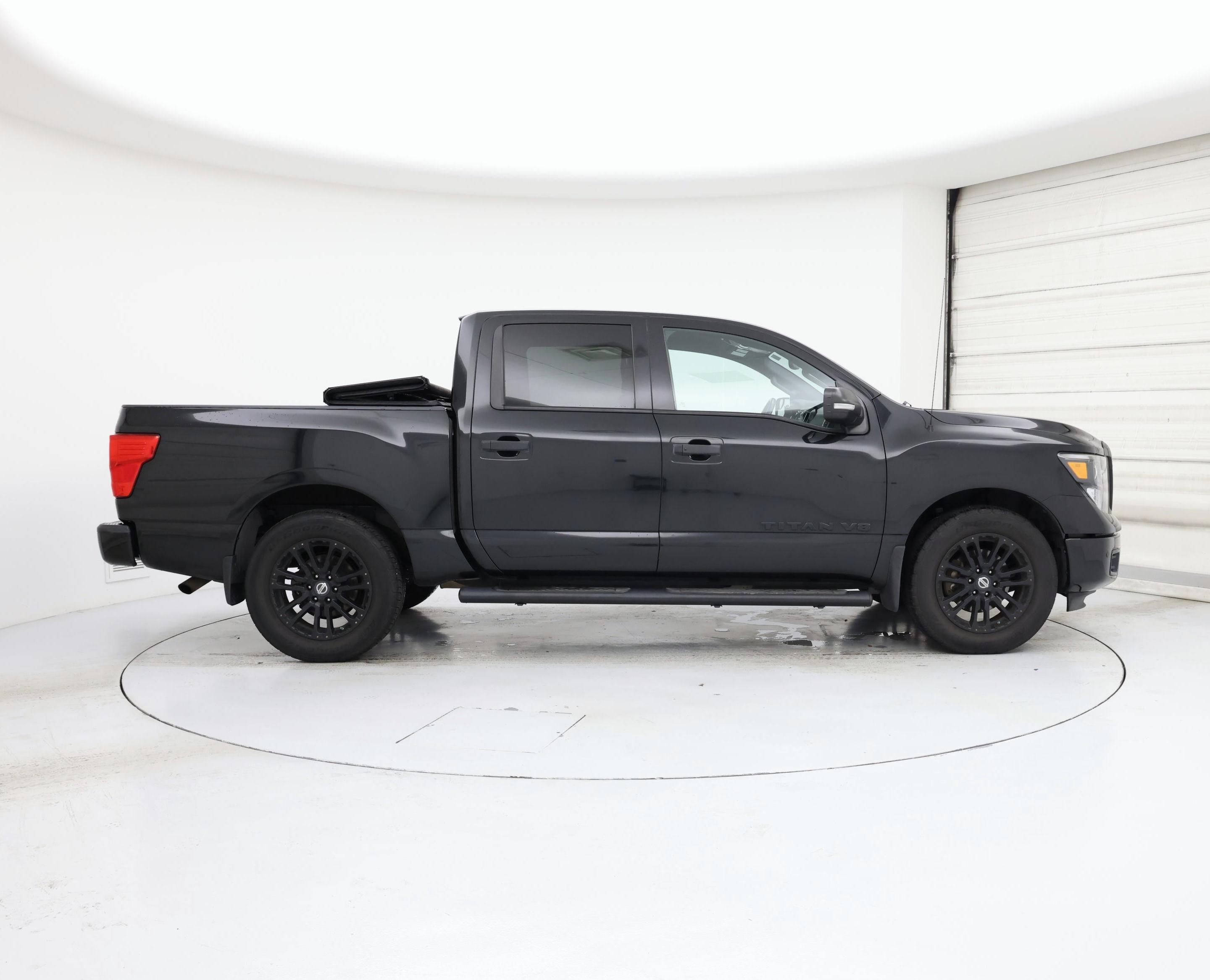 Thumbnail: 2019 Nissan Titan - 7