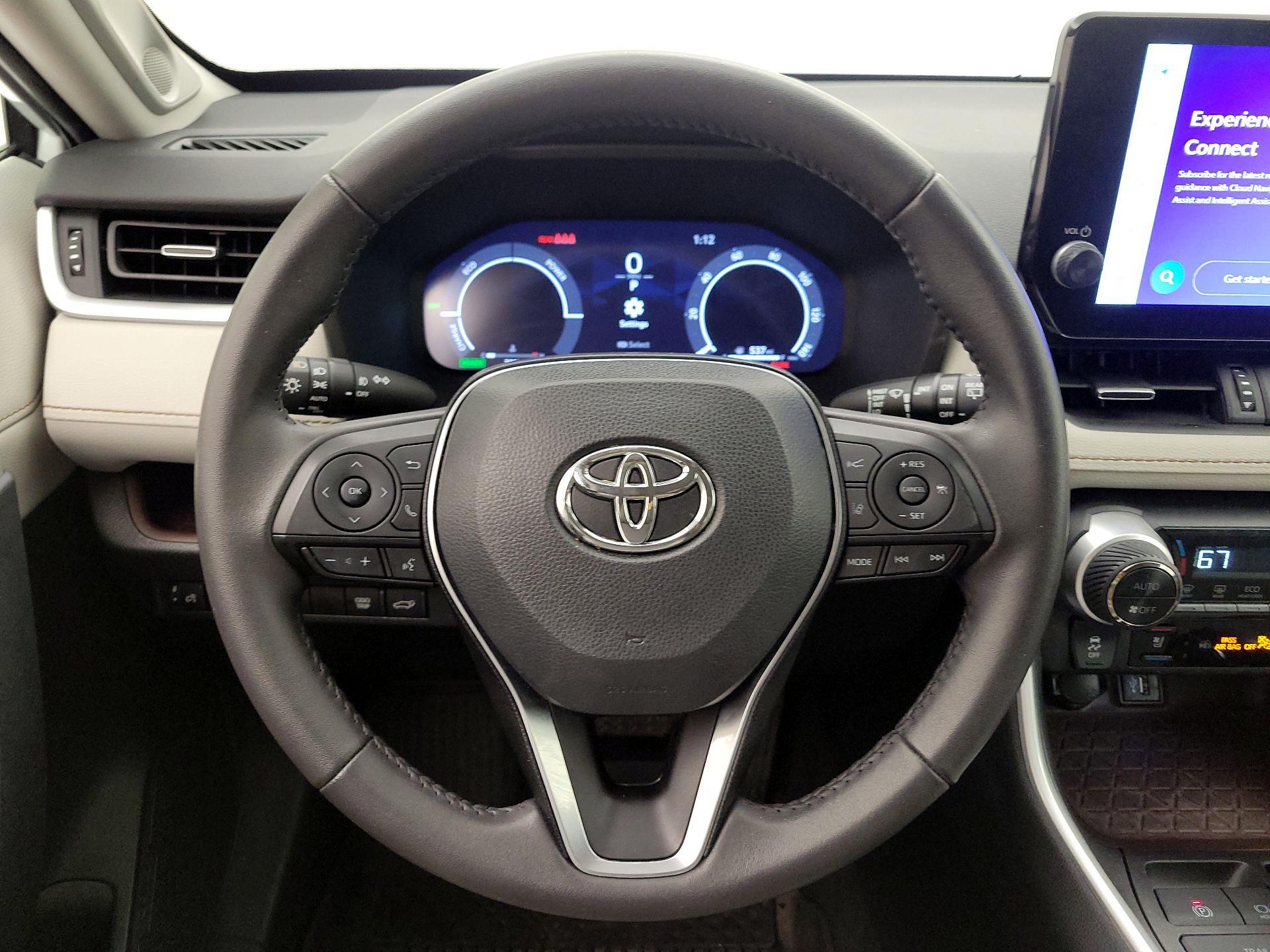 Thumbnail: 2023 Toyota RAV4 - 10