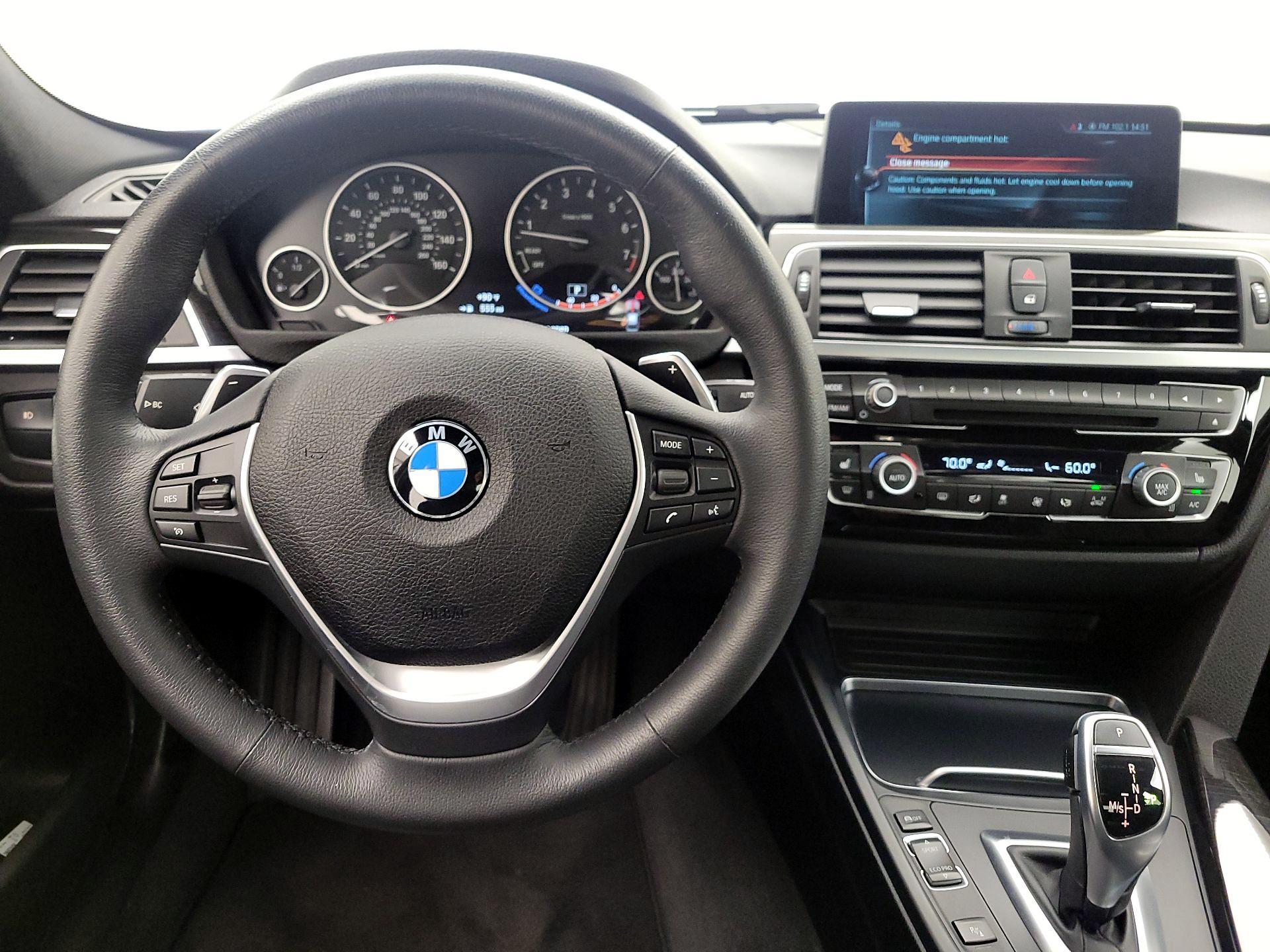 Thumbnail: 2017 BMW 3 Series - 10
