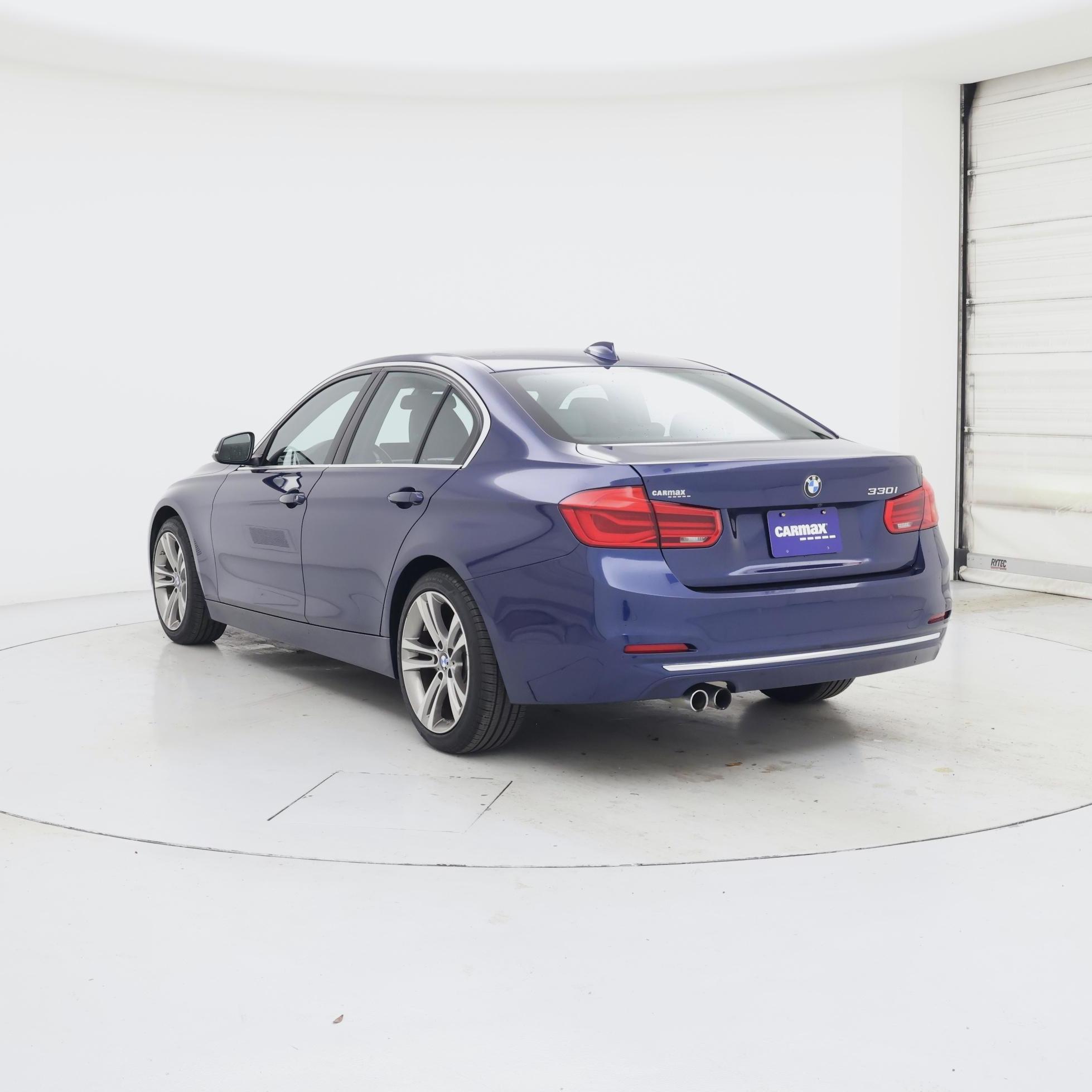 Thumbnail: 2017 BMW 3 Series - 2