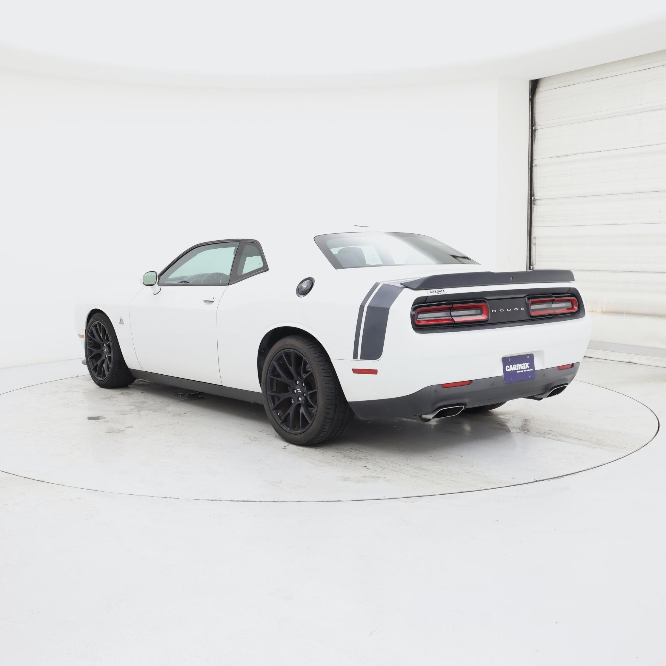 Thumbnail: 2018 Dodge Challenger - 2