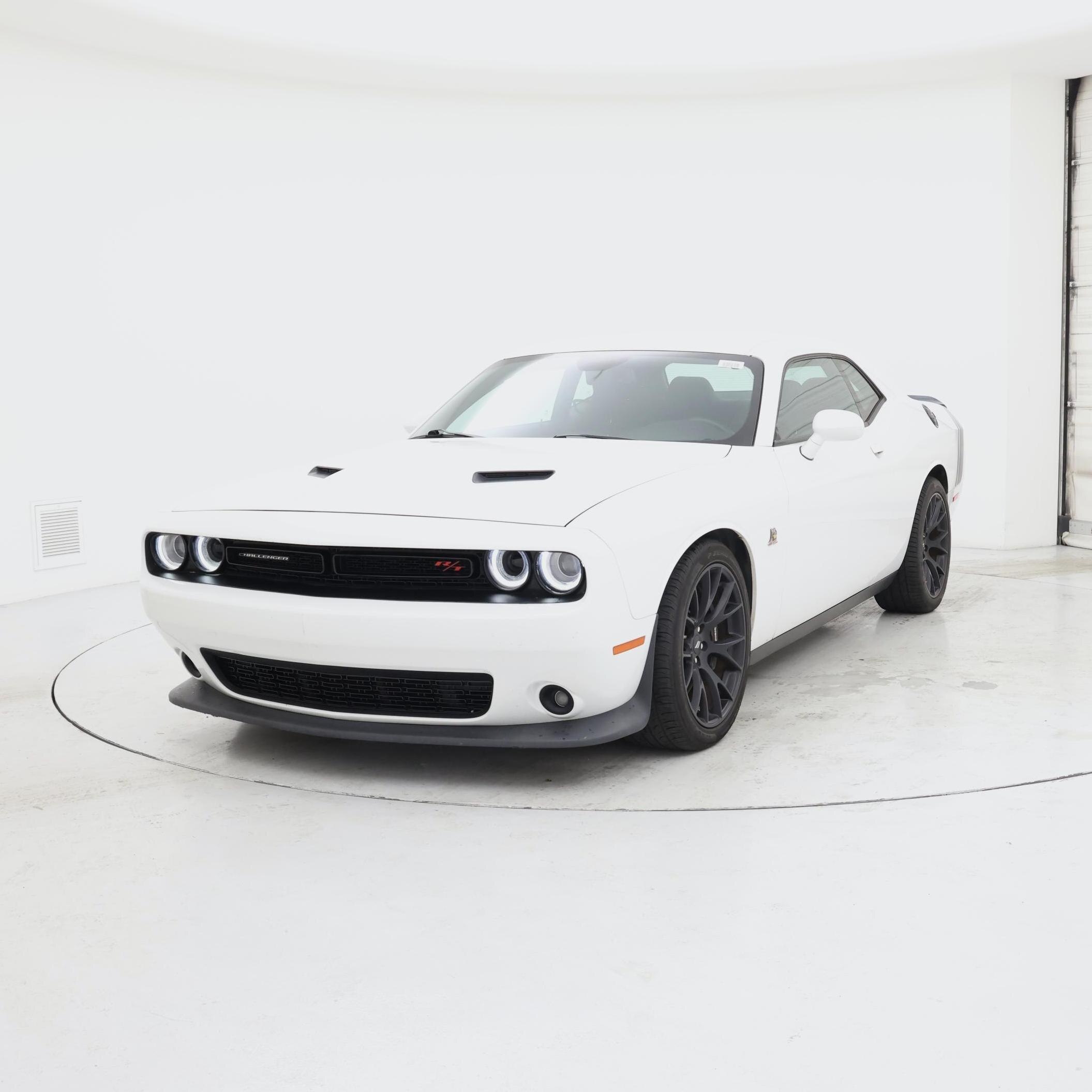 Thumbnail: 2018 Dodge Challenger - 4