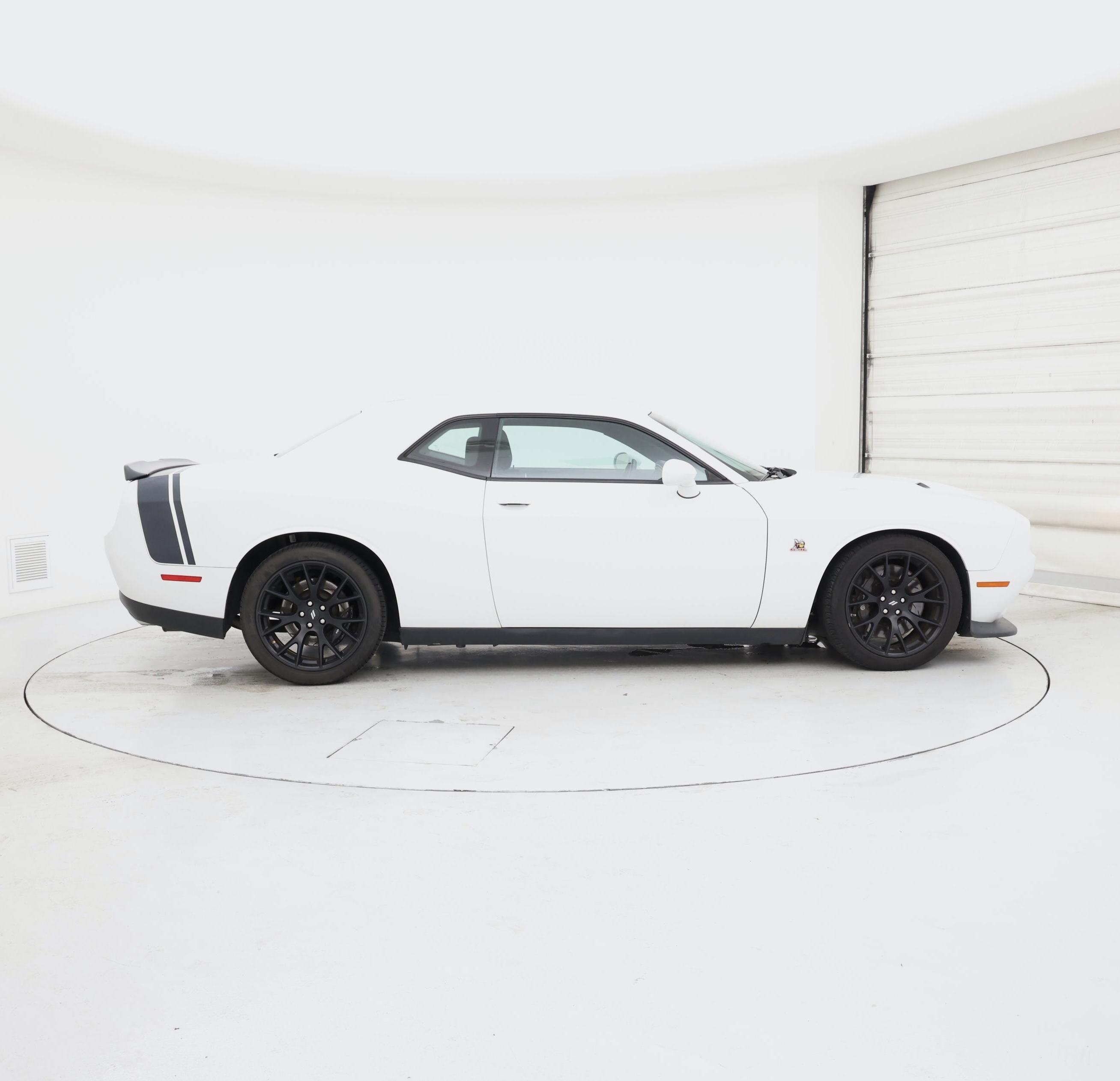 Thumbnail: 2018 Dodge Challenger - 7
