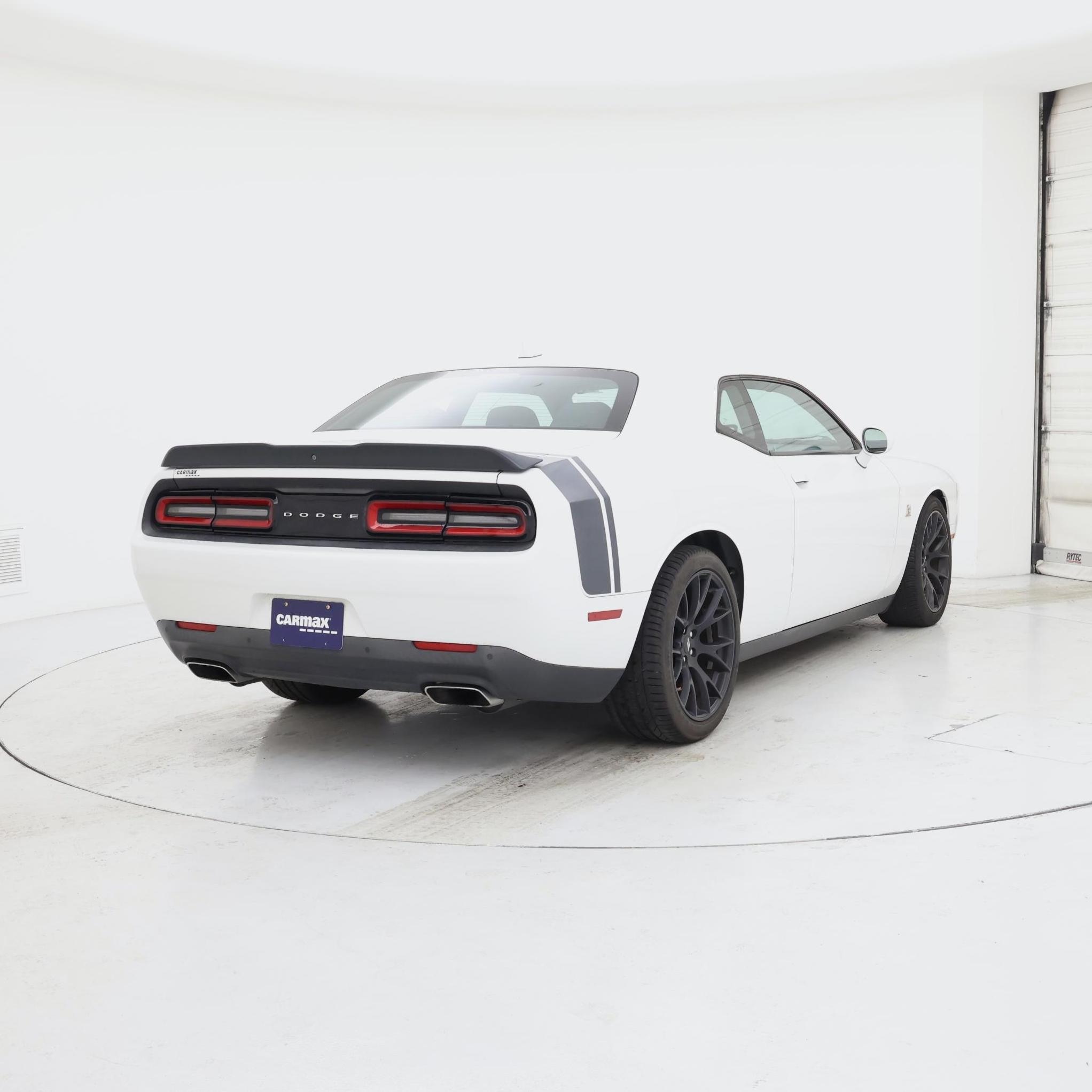 Thumbnail: 2018 Dodge Challenger - 8