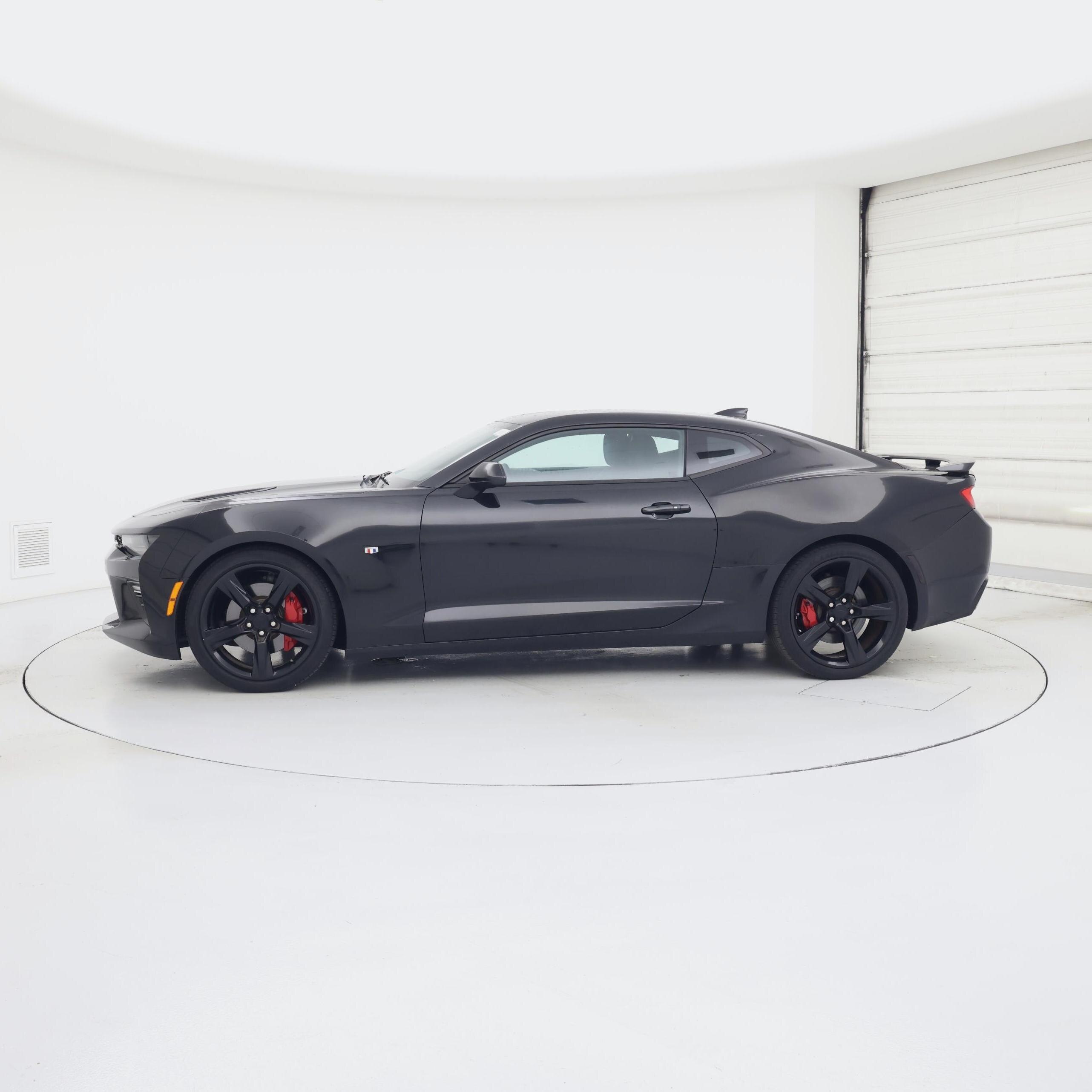 Thumbnail: 2018 Chevrolet Camaro - 3