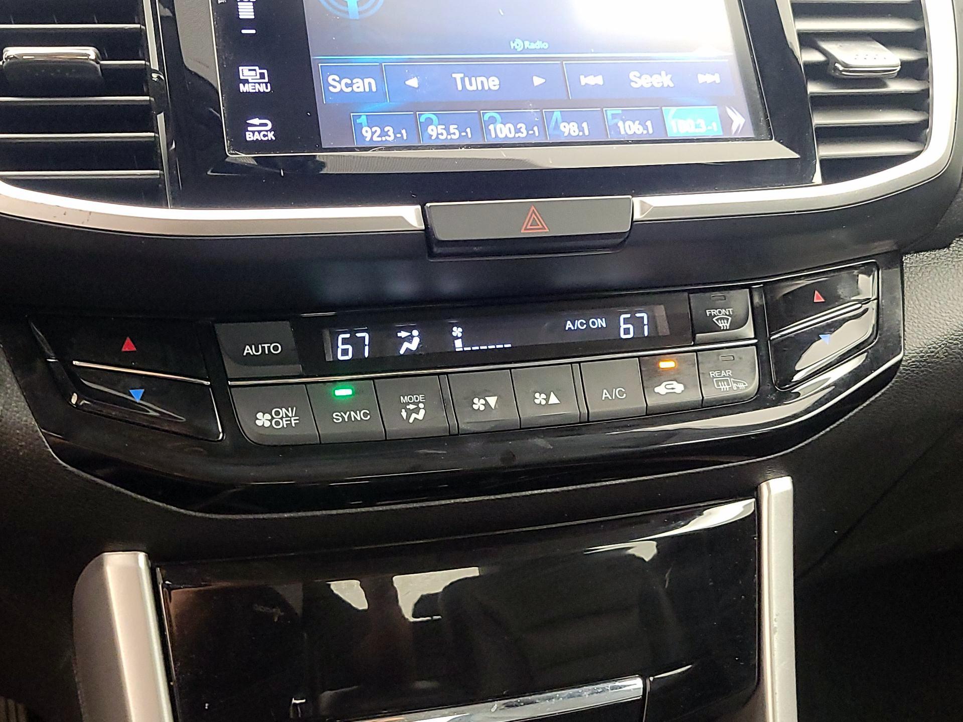 Thumbnail: 2016 Honda Accord - 16