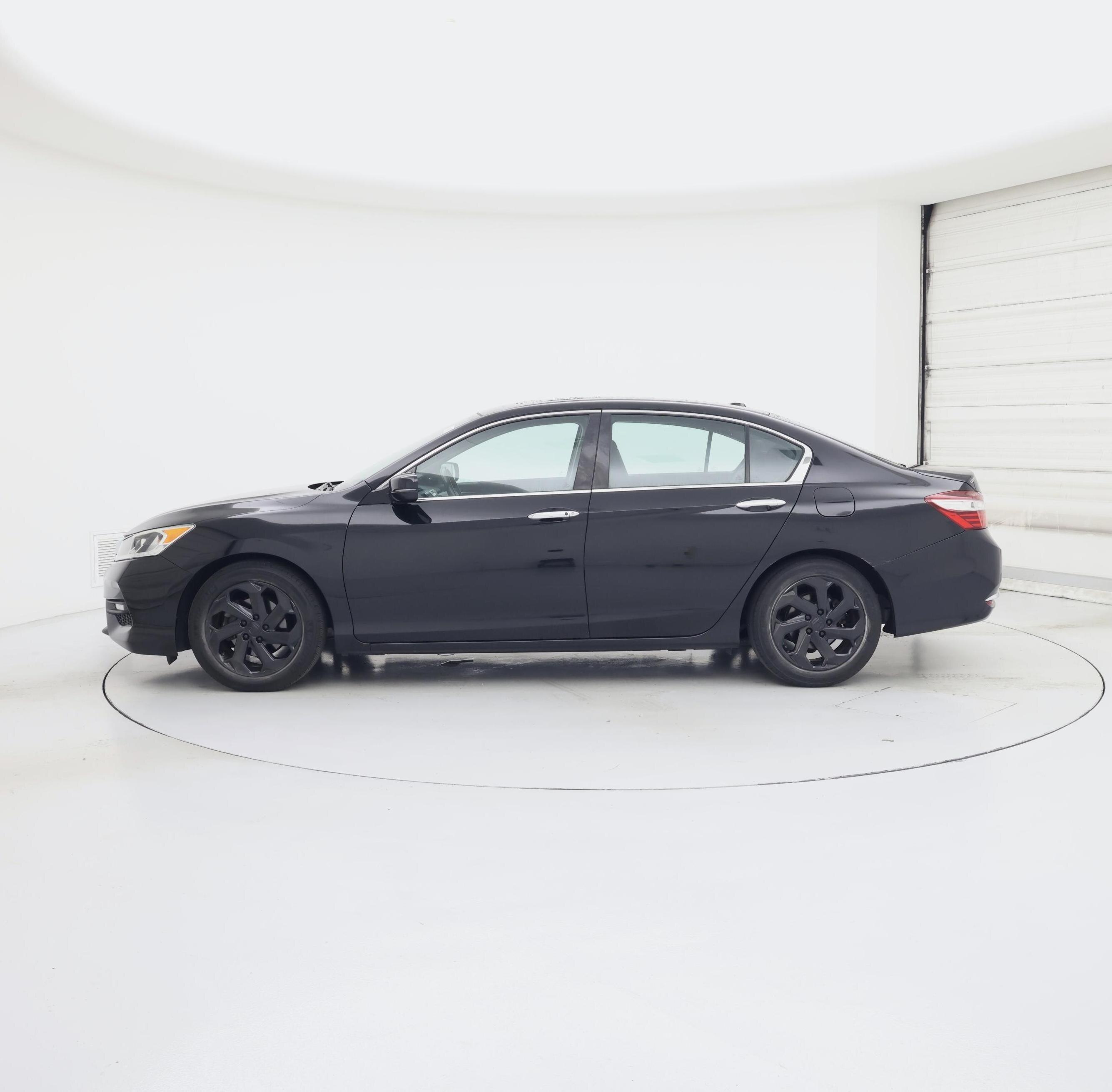 Thumbnail: 2016 Honda Accord - 3