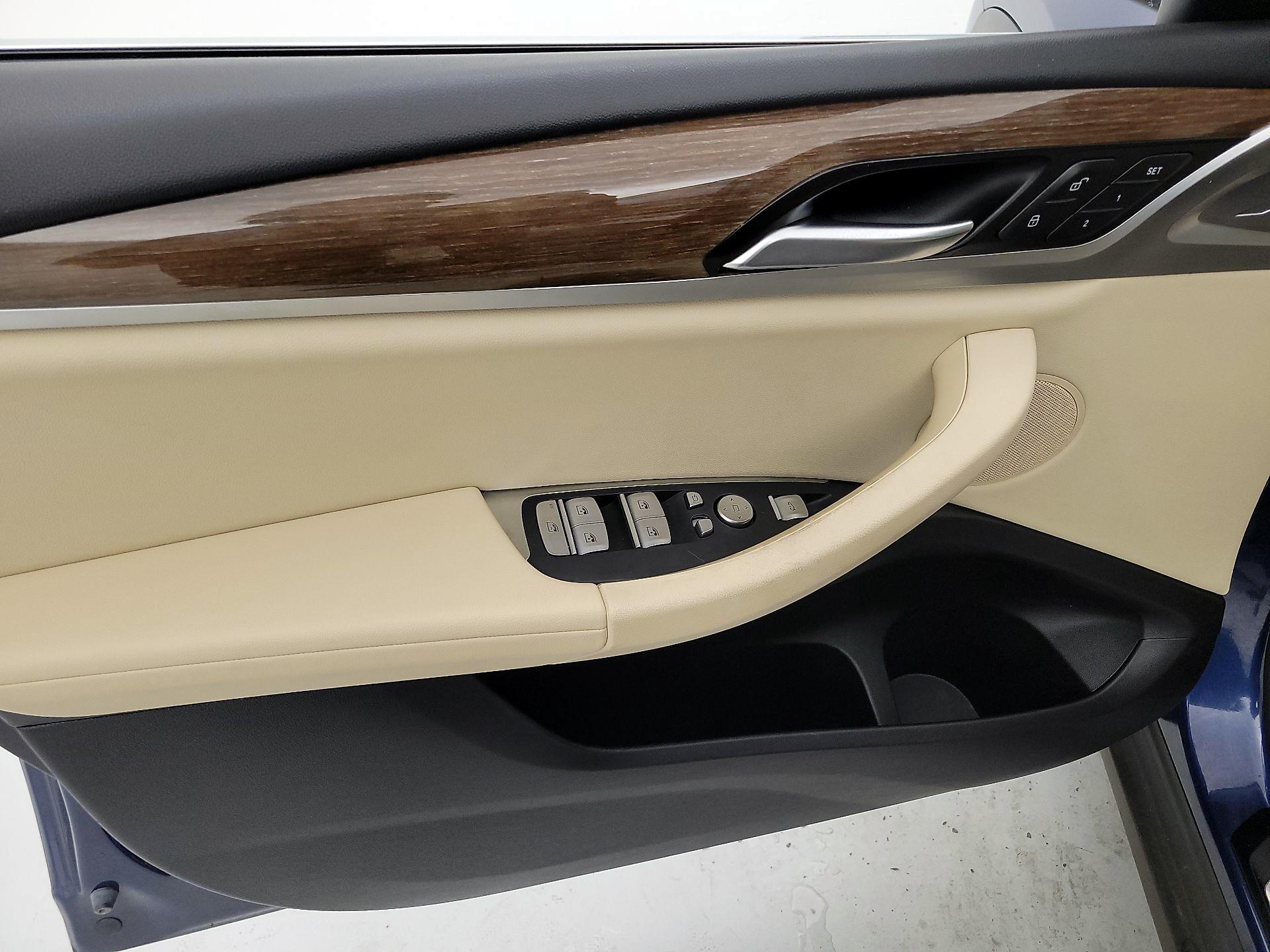 Thumbnail: 2021 BMW X3 - 12
