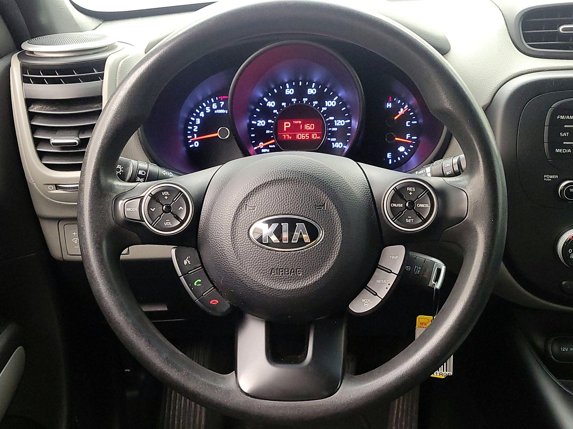 Thumbnail: 2015 Kia Soul - 10