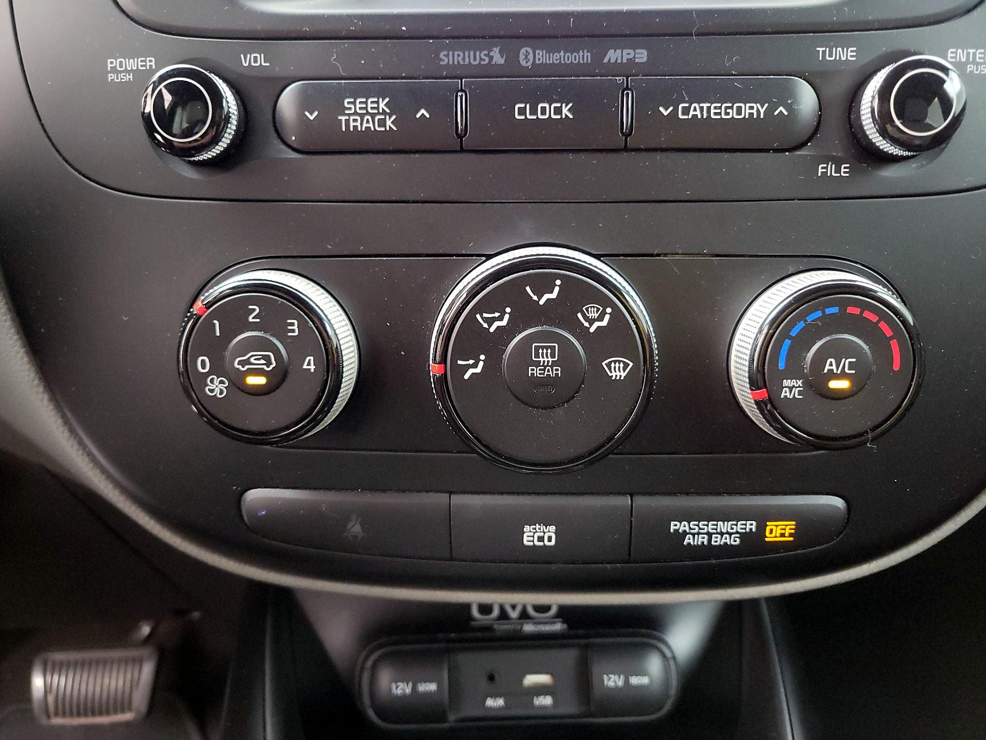 Thumbnail: 2015 Kia Soul - 16