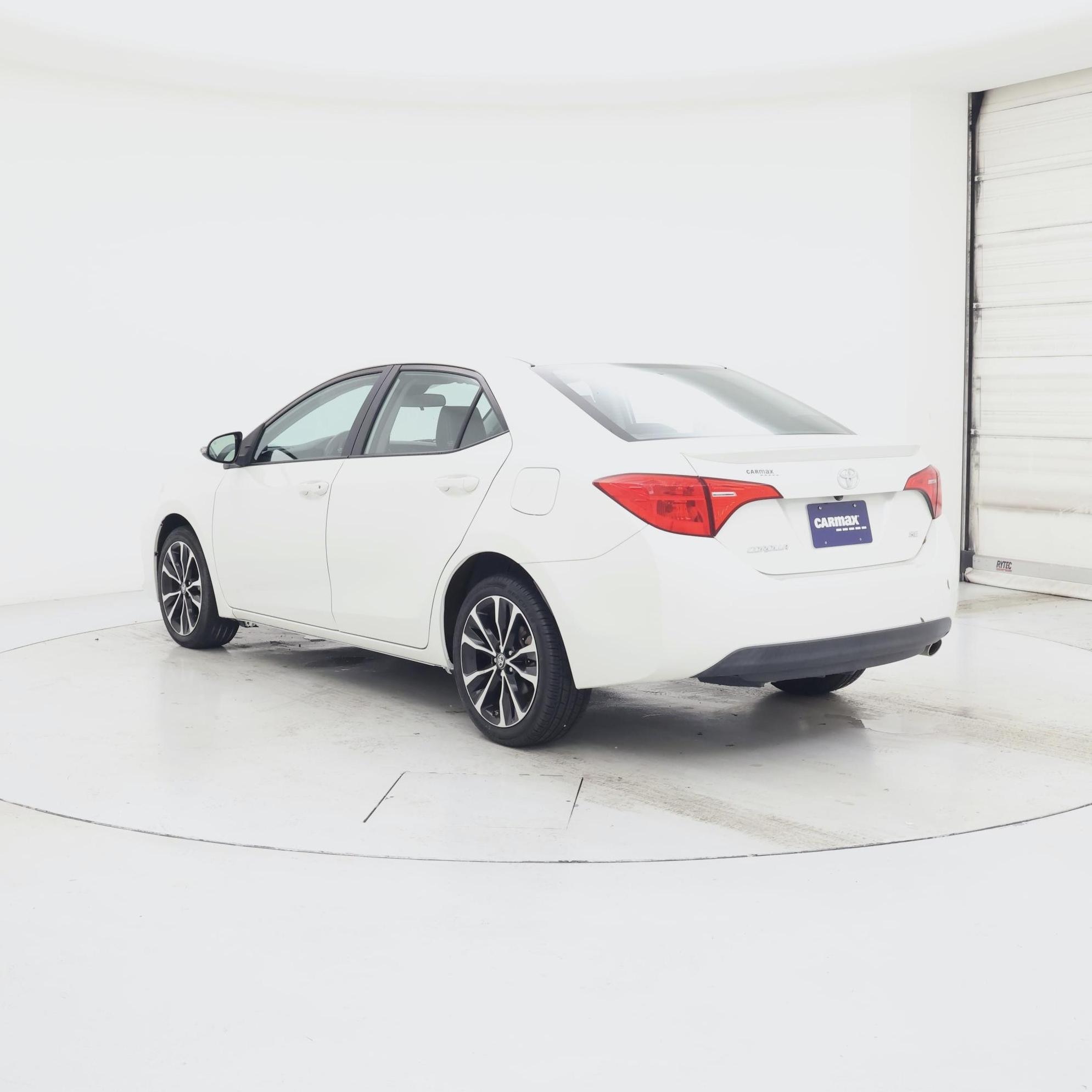Thumbnail: 2017 Toyota Corolla - 2