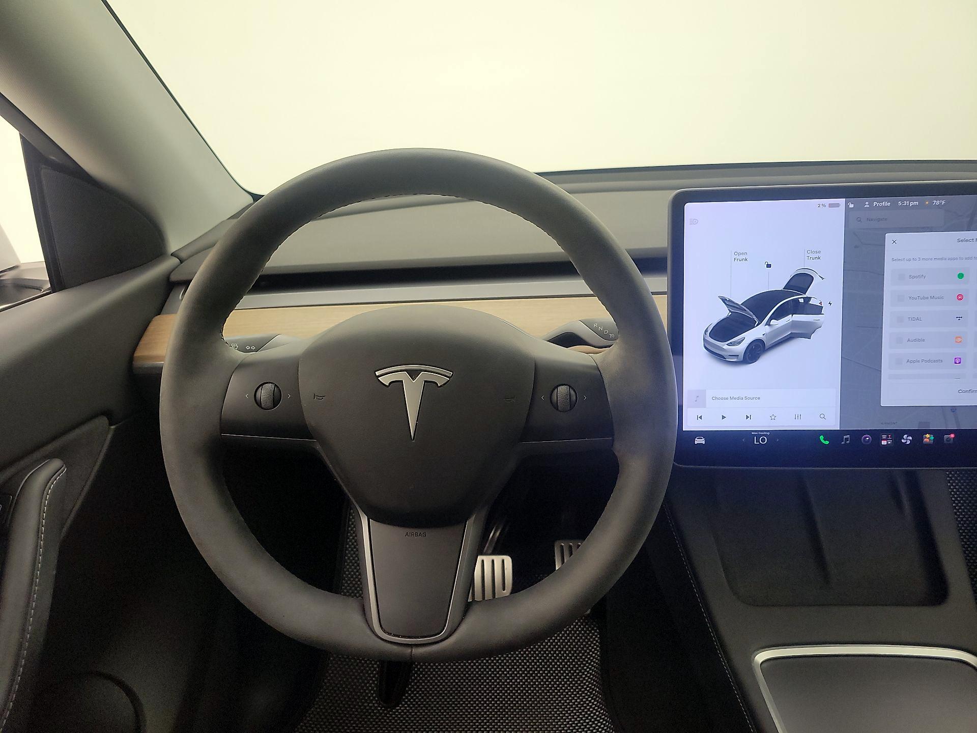 Thumbnail: 2022 Tesla Model Y - 10