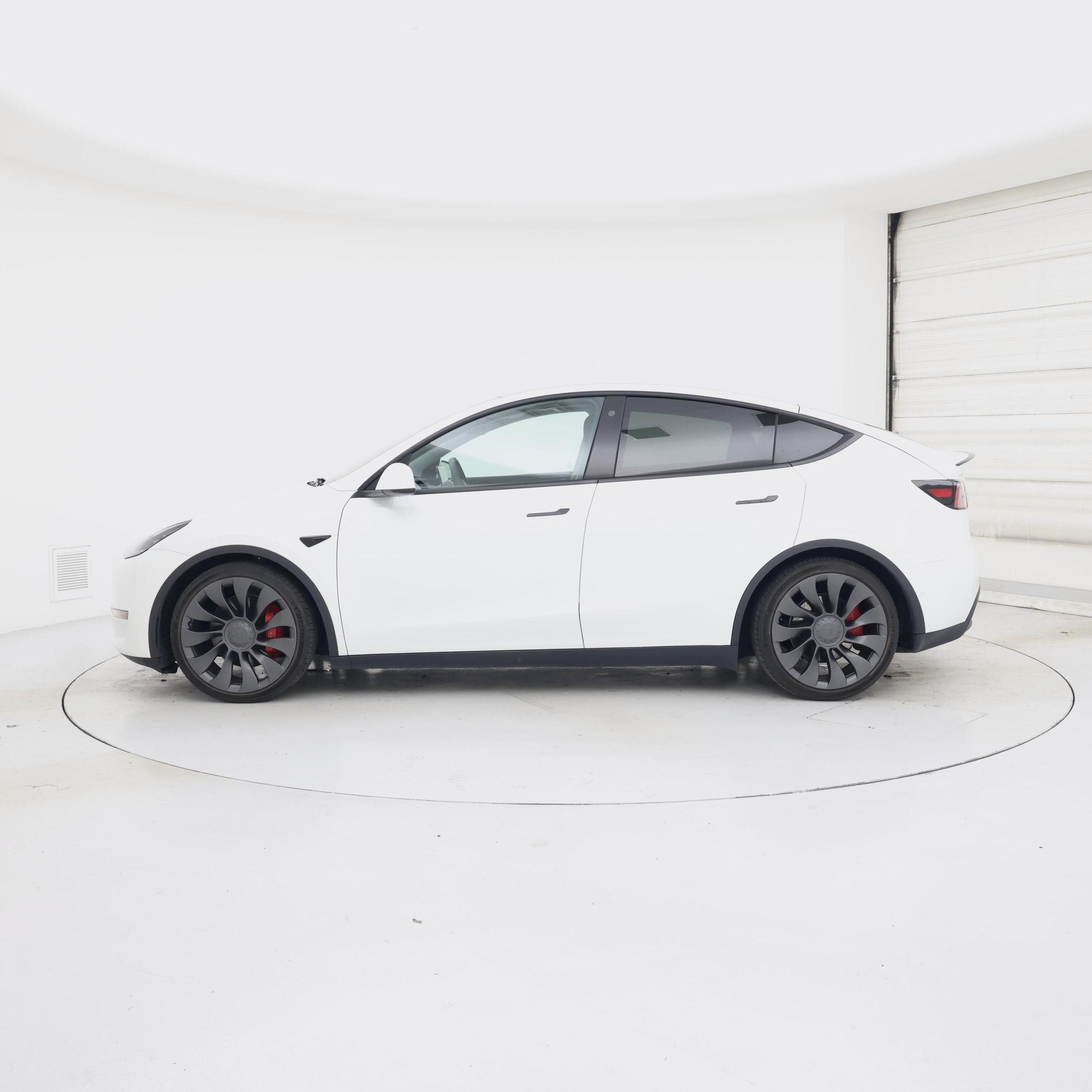 Thumbnail: 2022 Tesla Model Y - 3