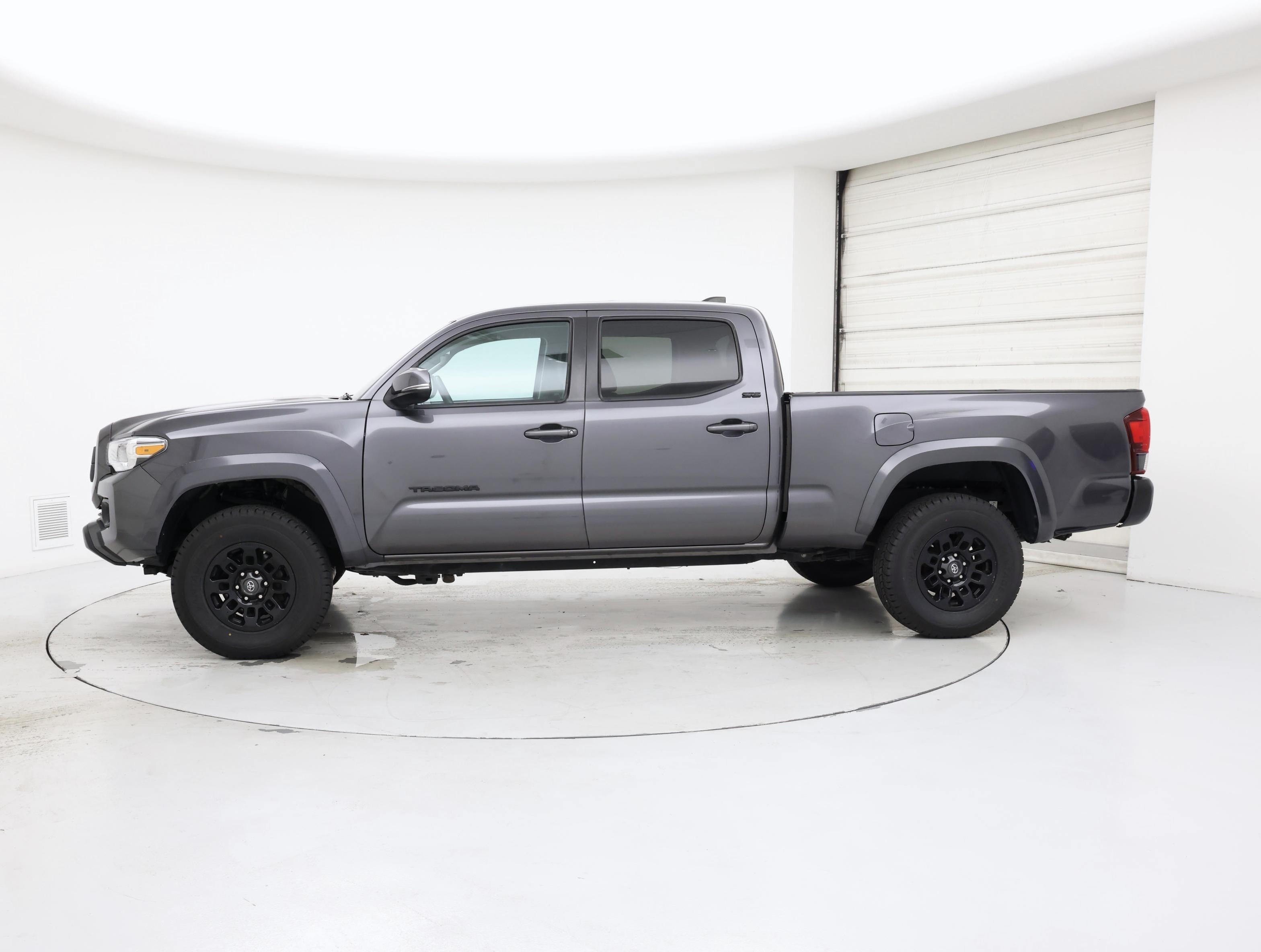 Thumbnail: 2023 Toyota Tacoma - 3