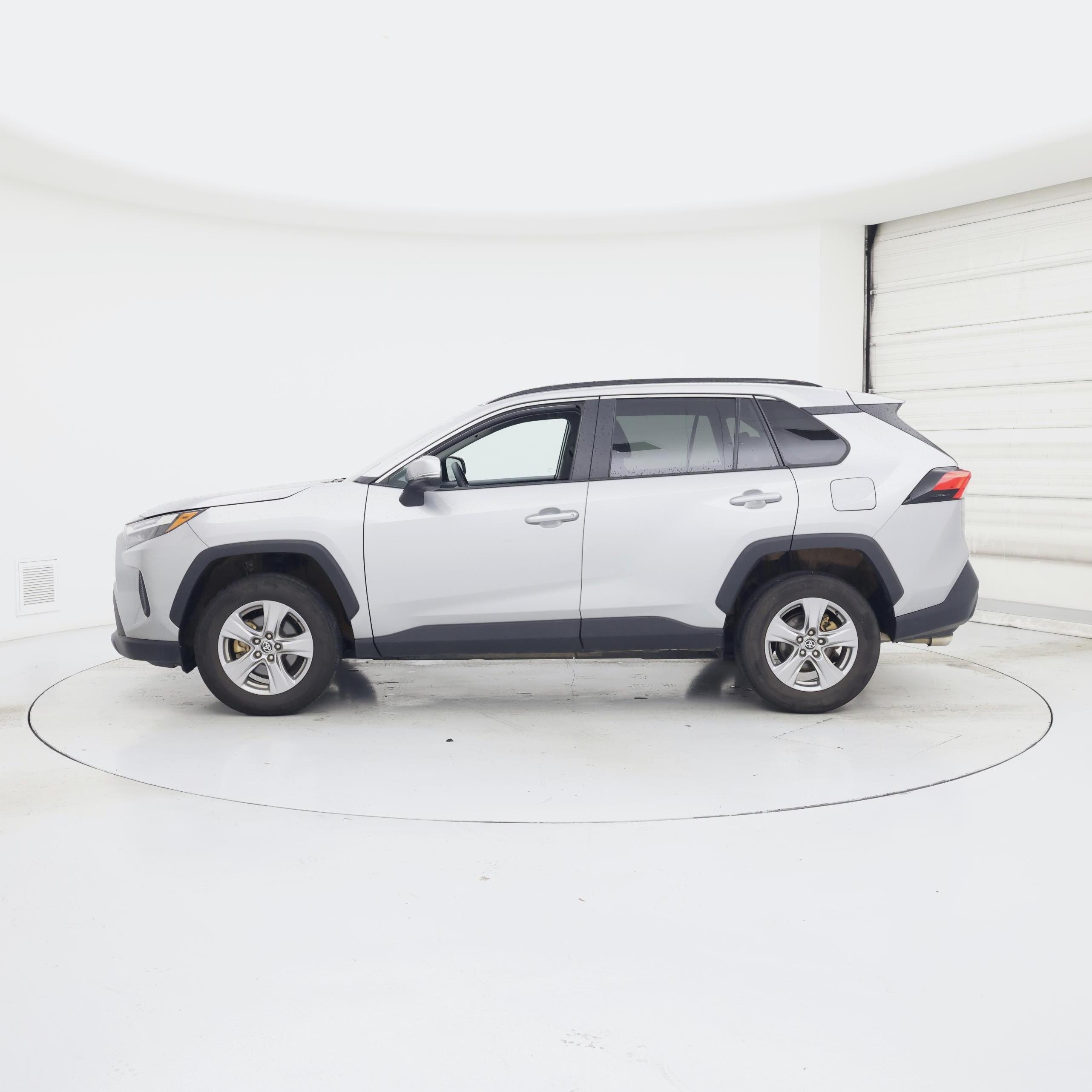 Thumbnail: 2025 Toyota RAV4 - 3