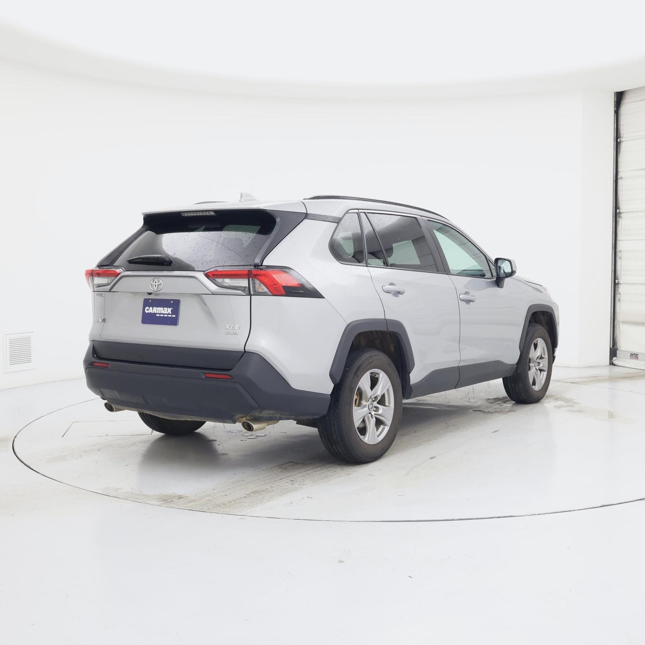 Thumbnail: 2025 Toyota RAV4 - 8