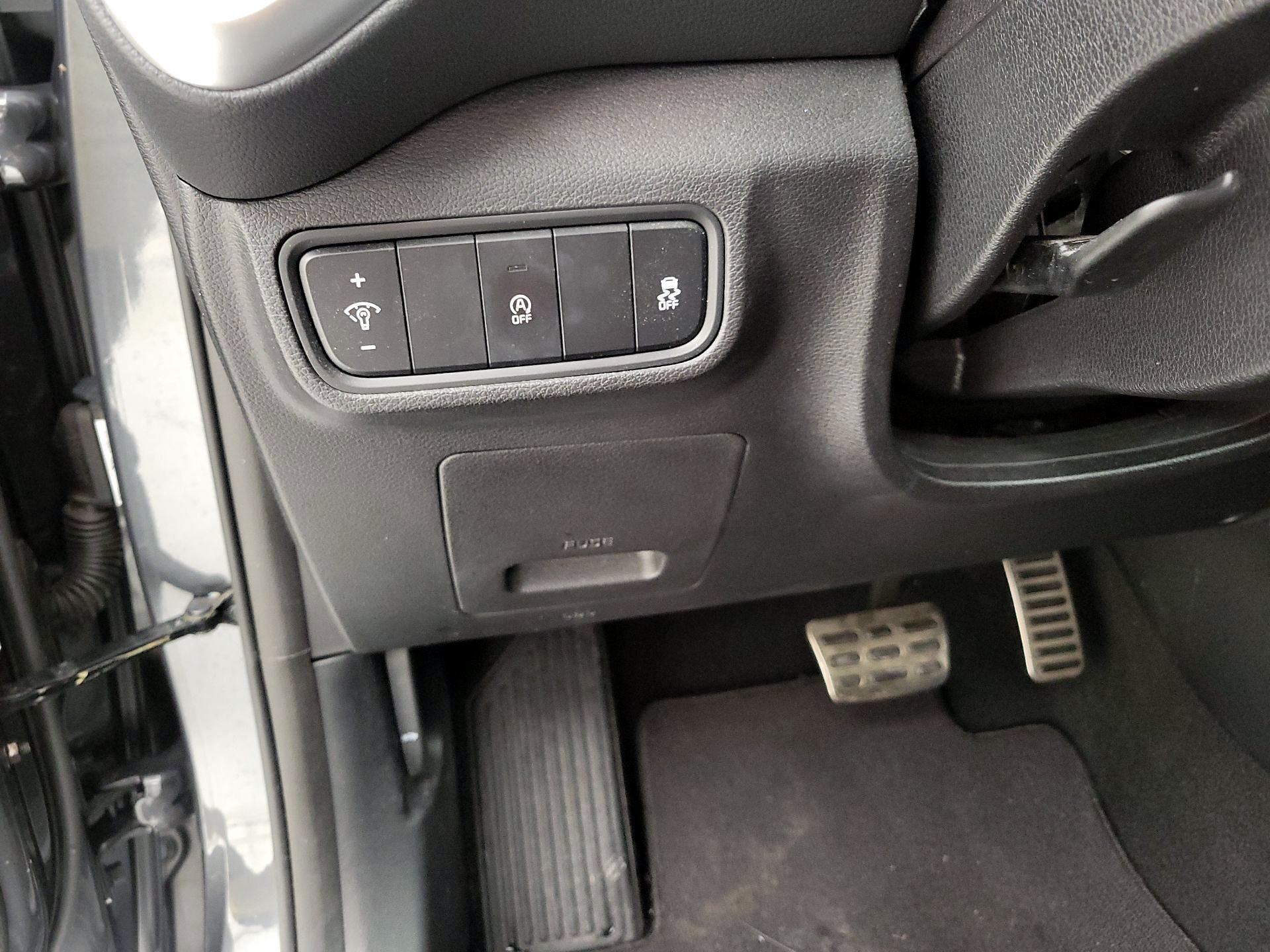 Thumbnail: 2020 Kia Soul - 13