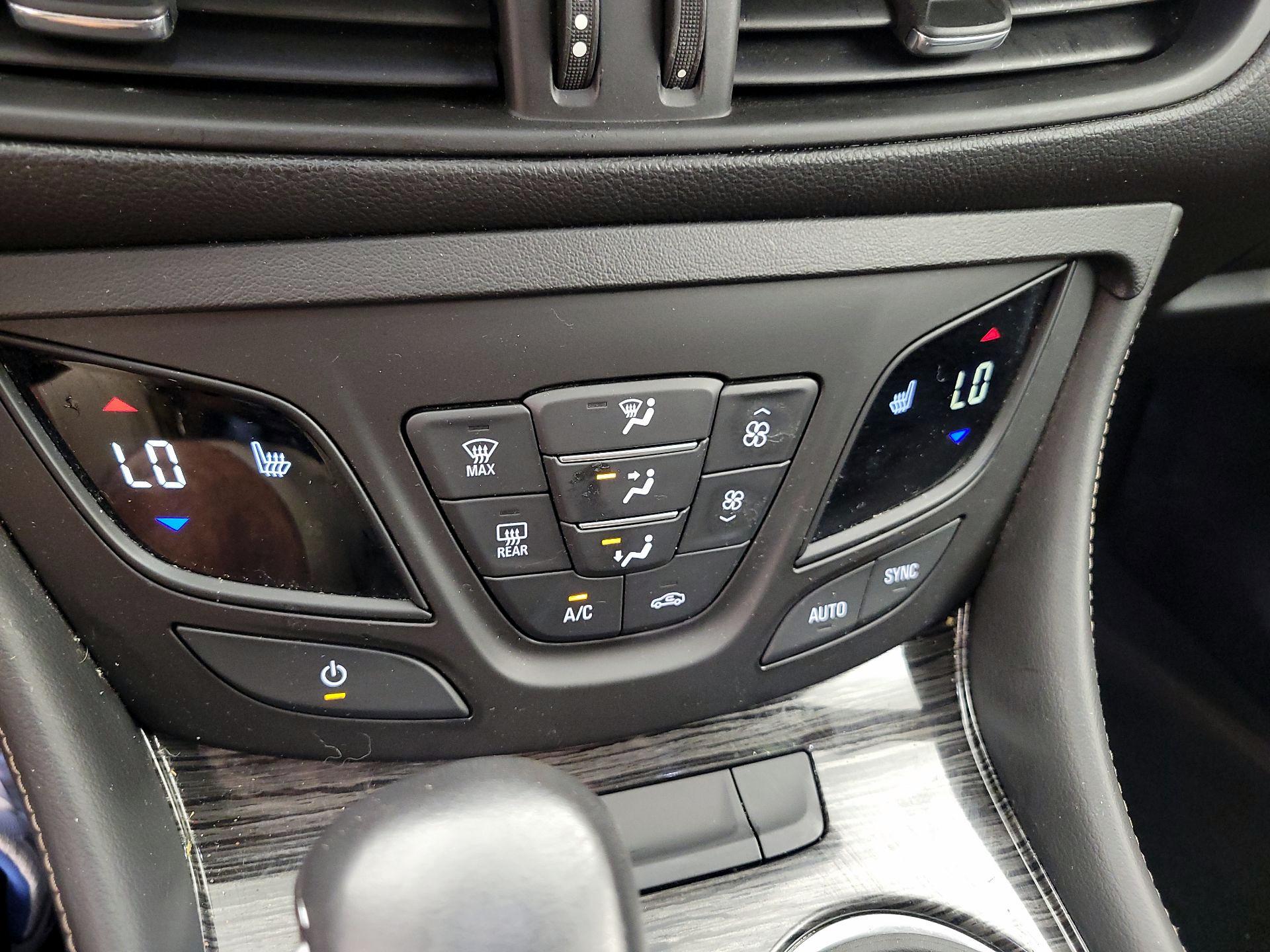 Thumbnail: 2018 Buick Envision - 15