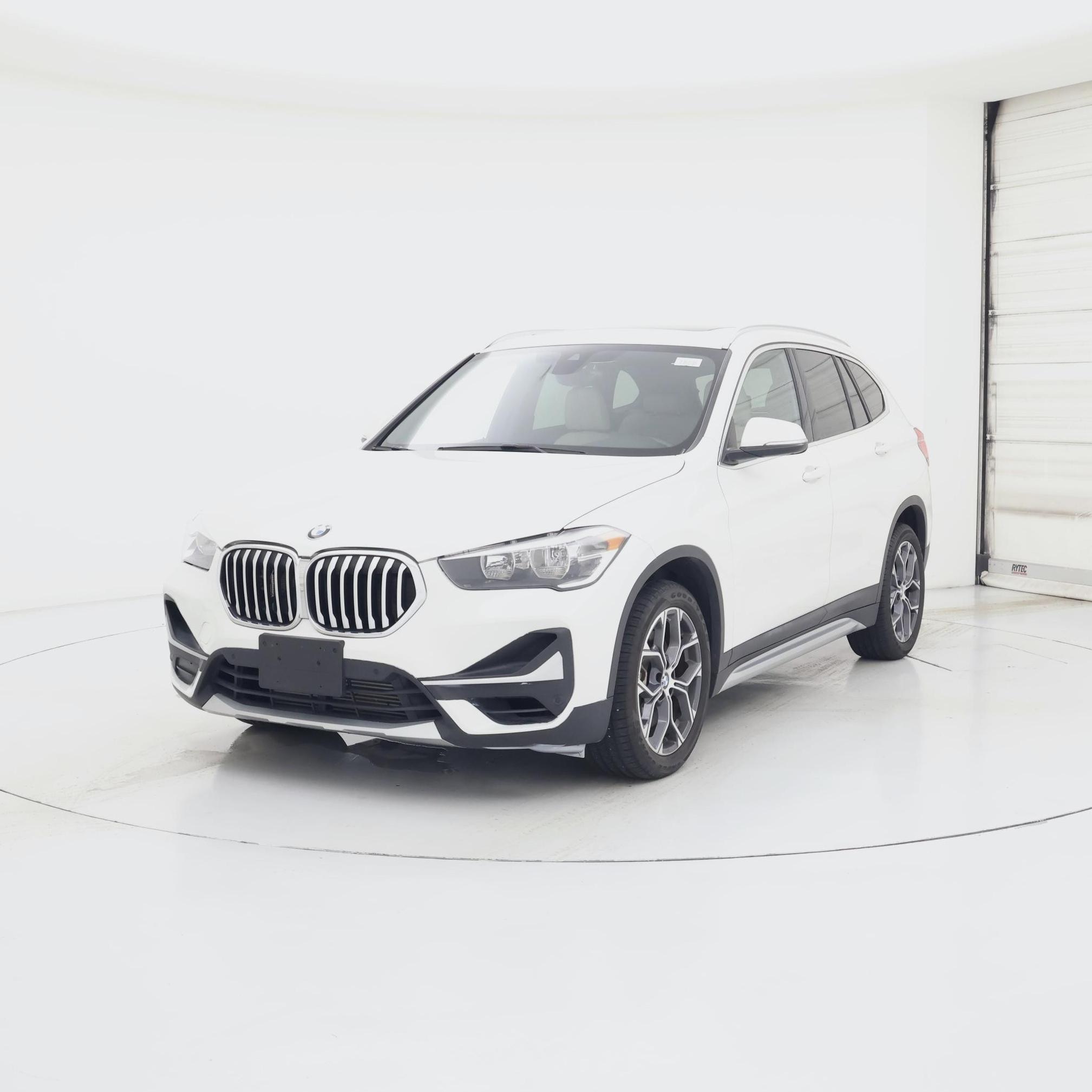 Thumbnail: 2021 BMW X1 - 4