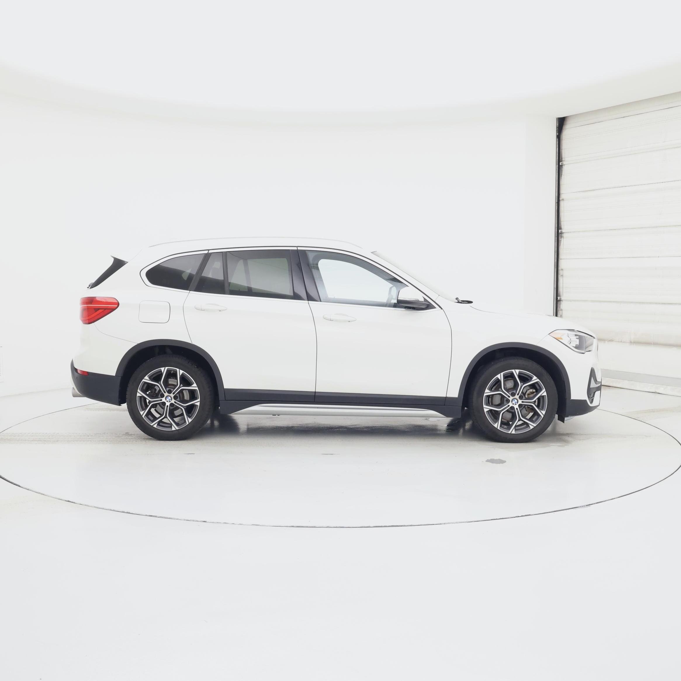 Thumbnail: 2021 BMW X1 - 7