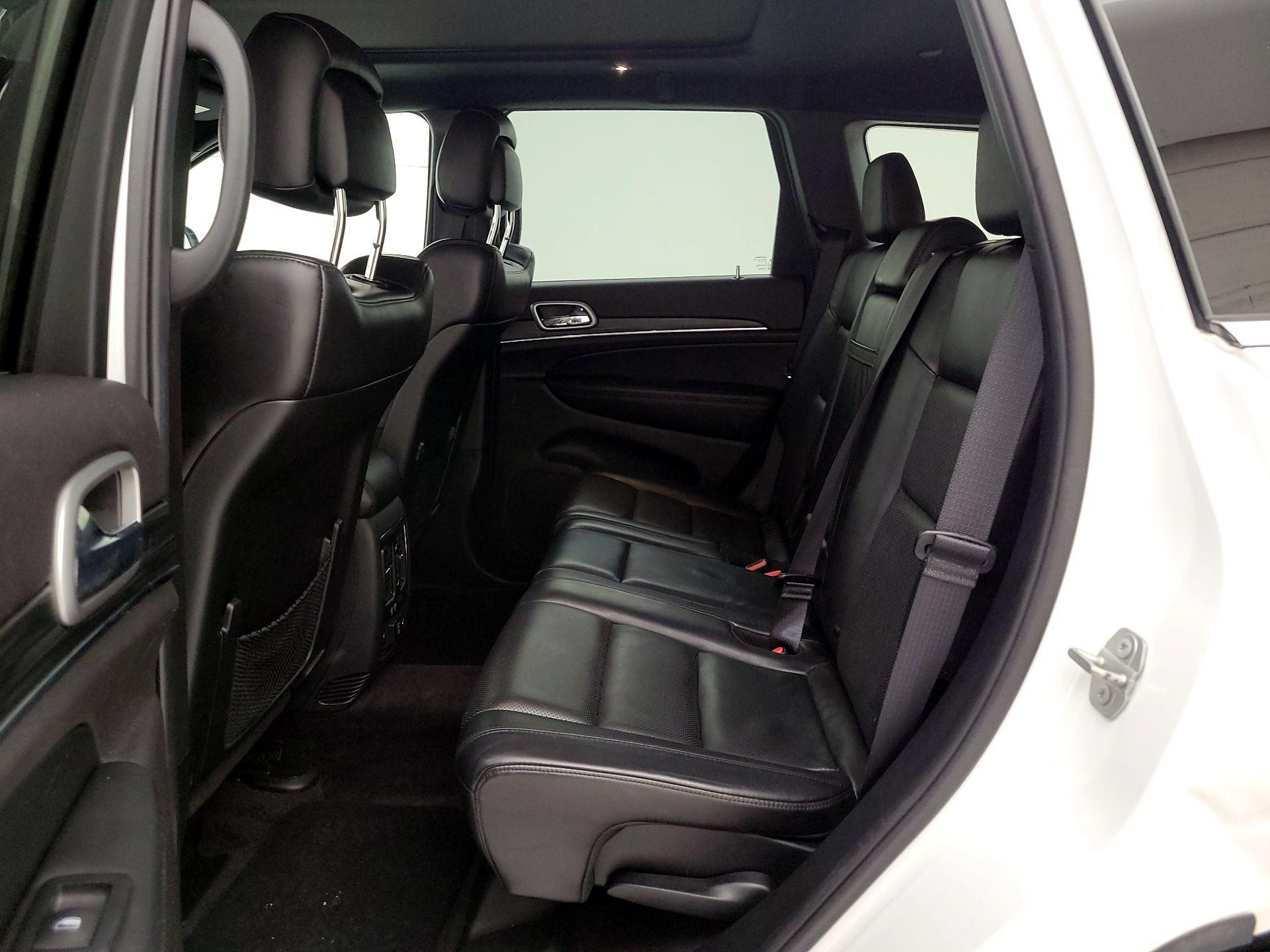 Thumbnail: 2019 Jeep Grand Cherokee - 19